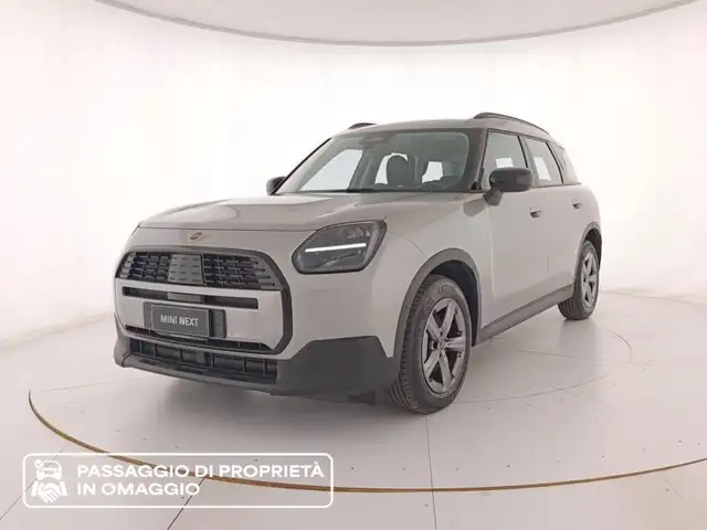MINI Cooper D Countryman 2.0 48V D Essential auto