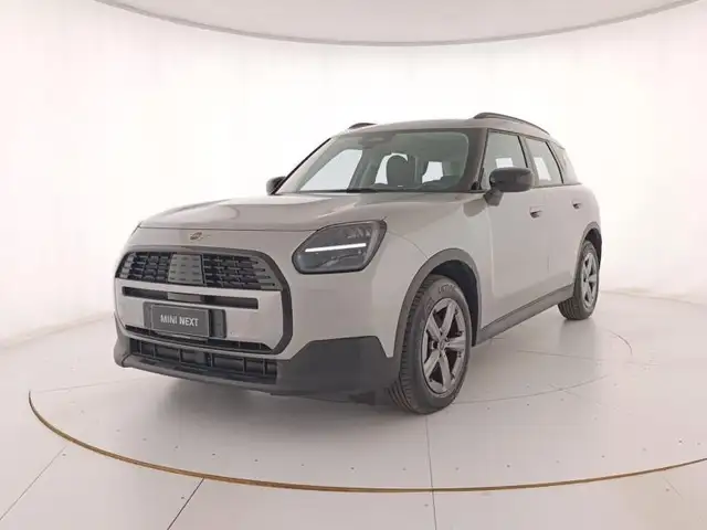MINI Cooper D Countryman Mini Countryman 2.0 48V D Essential auto