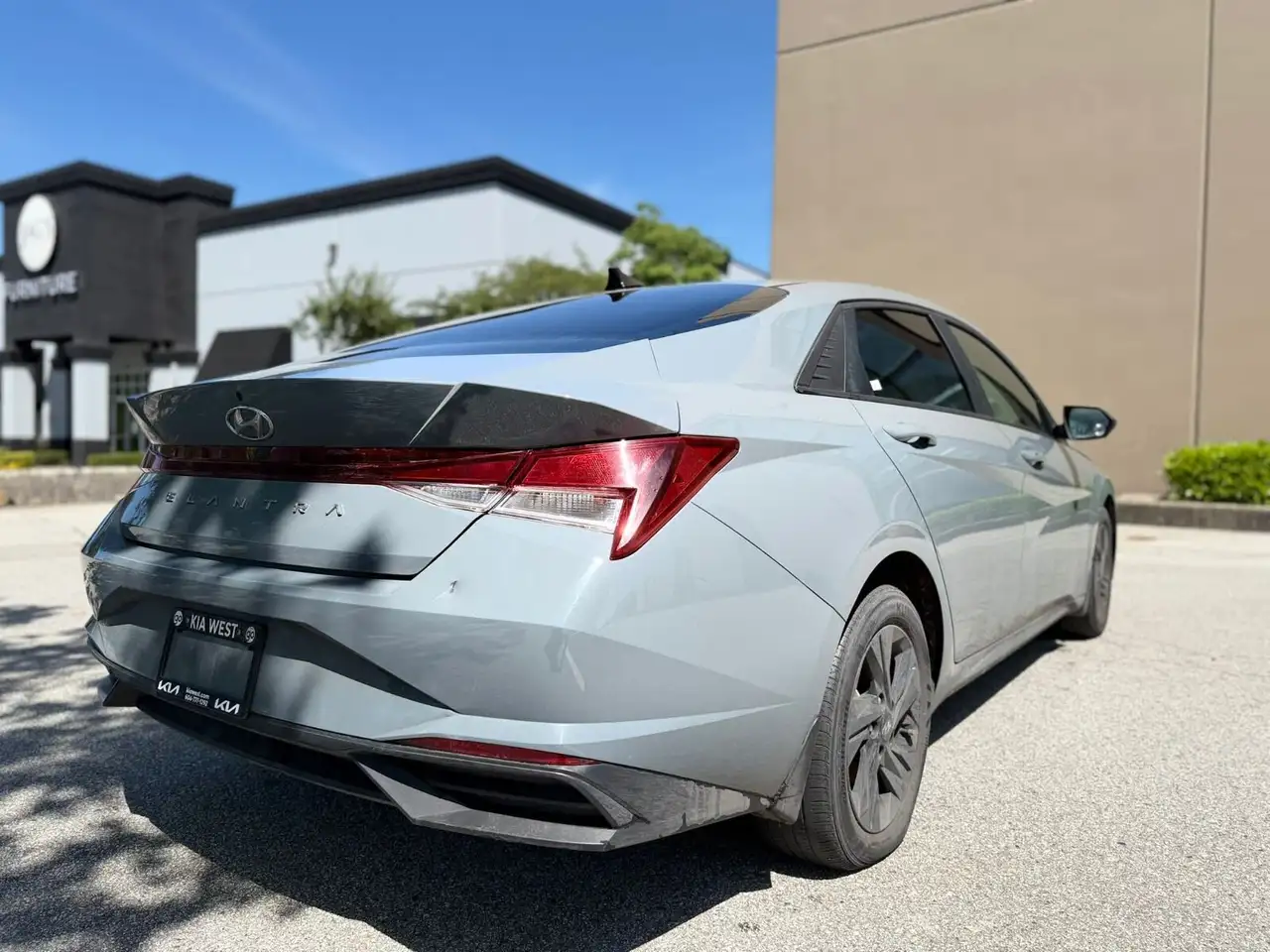 Hyundai ELANTRA снимка Hyundai ELANTRA