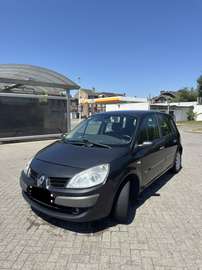 1.5 dCi Privilège Confort