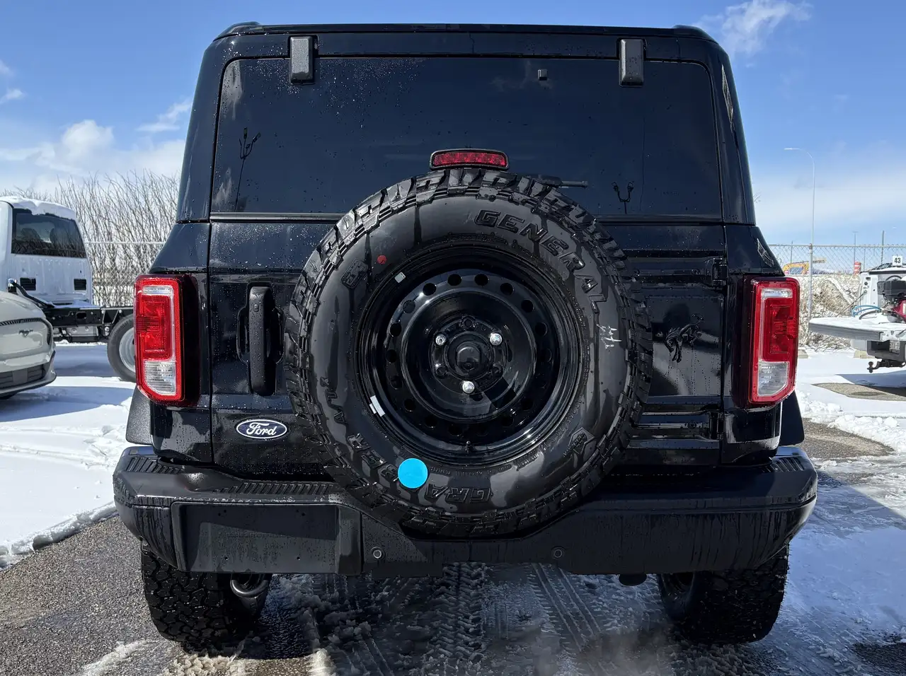 Ford Bronco photo Ford Bronco