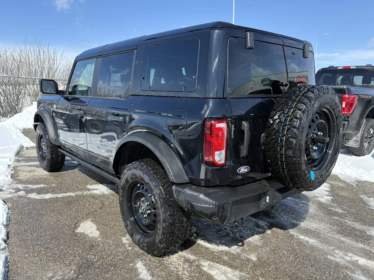 Ford Bronco photo Ford Bronco