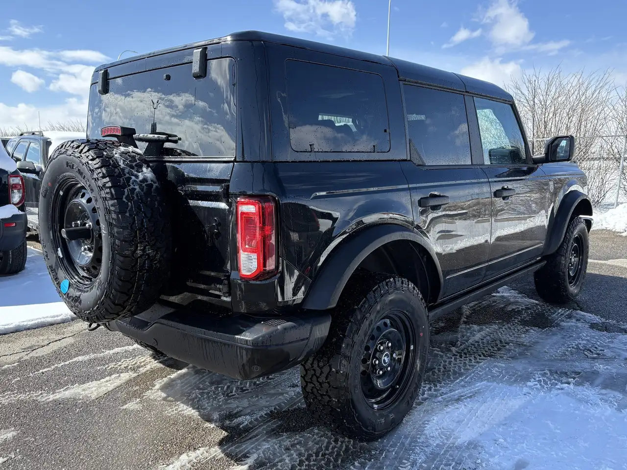 Ford Bronco photo Ford Bronco