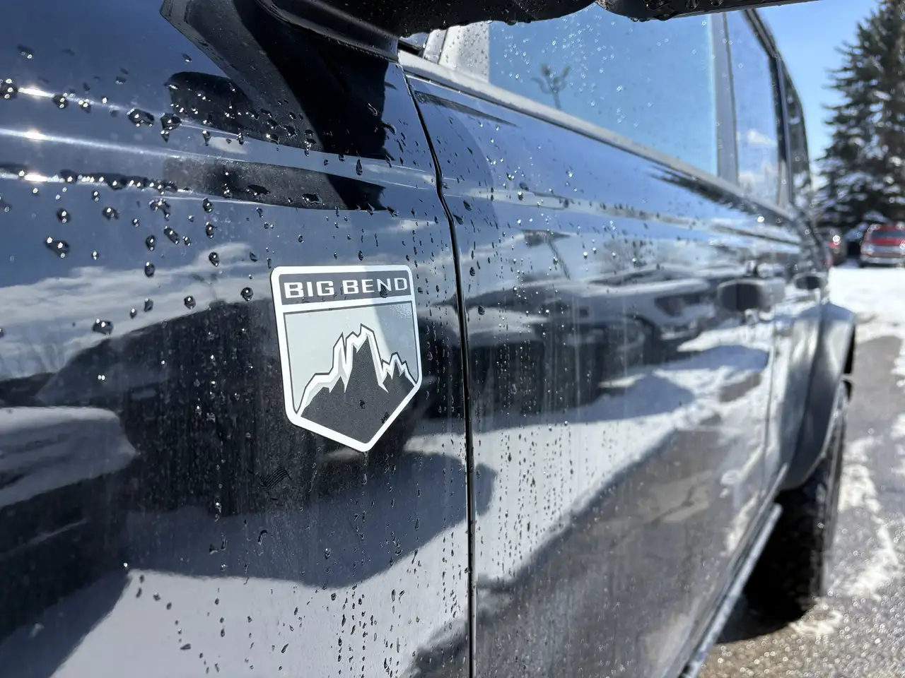 Ford Bronco photo Ford Bronco