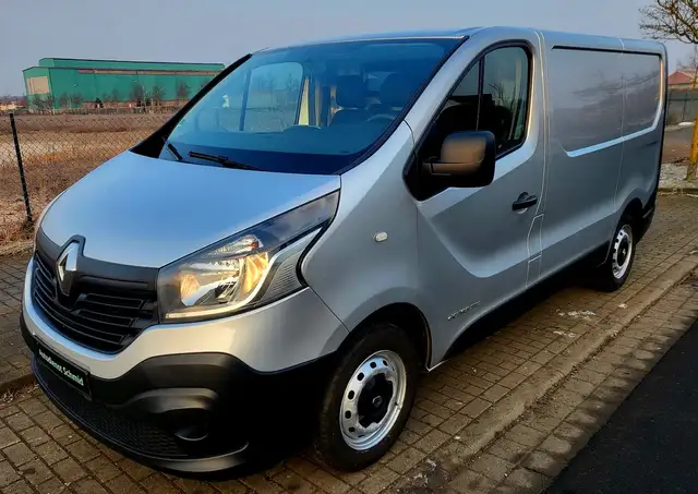 Renault Trafic Kasten L1H1 2,7t Komfort*Navi*Sitzhzg*