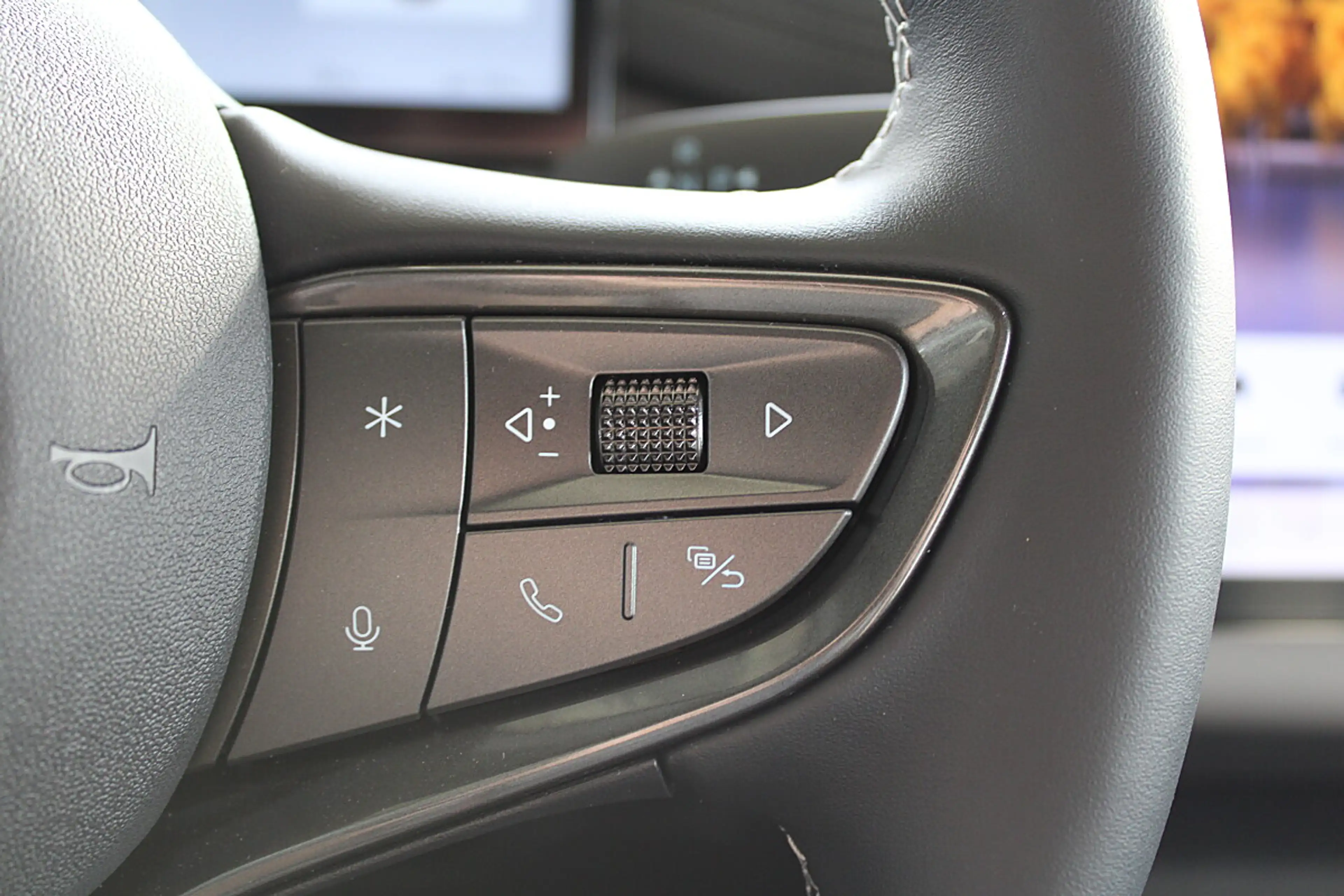 BYD Seal 6 DM-i Touring PHEV 19kWh Comfort Österreich Paket — photo 3