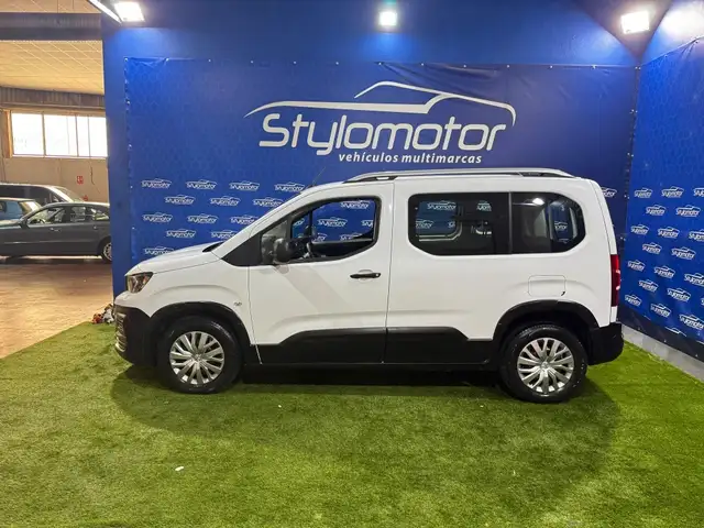 Peugeot Rifter view 6
