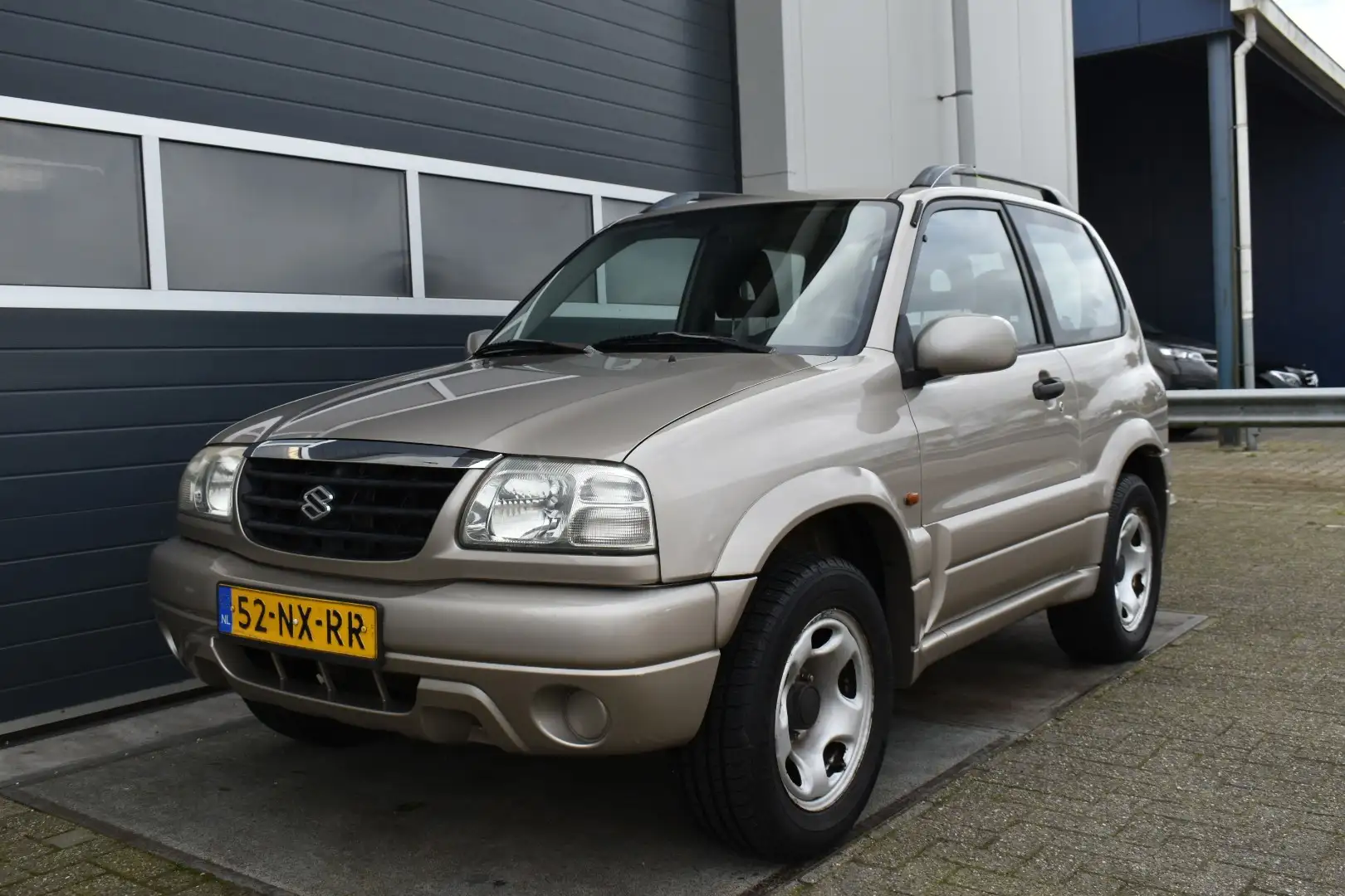 Suzuki Grand Vitara 2.0 Metal Top 4X4 Beige - 1