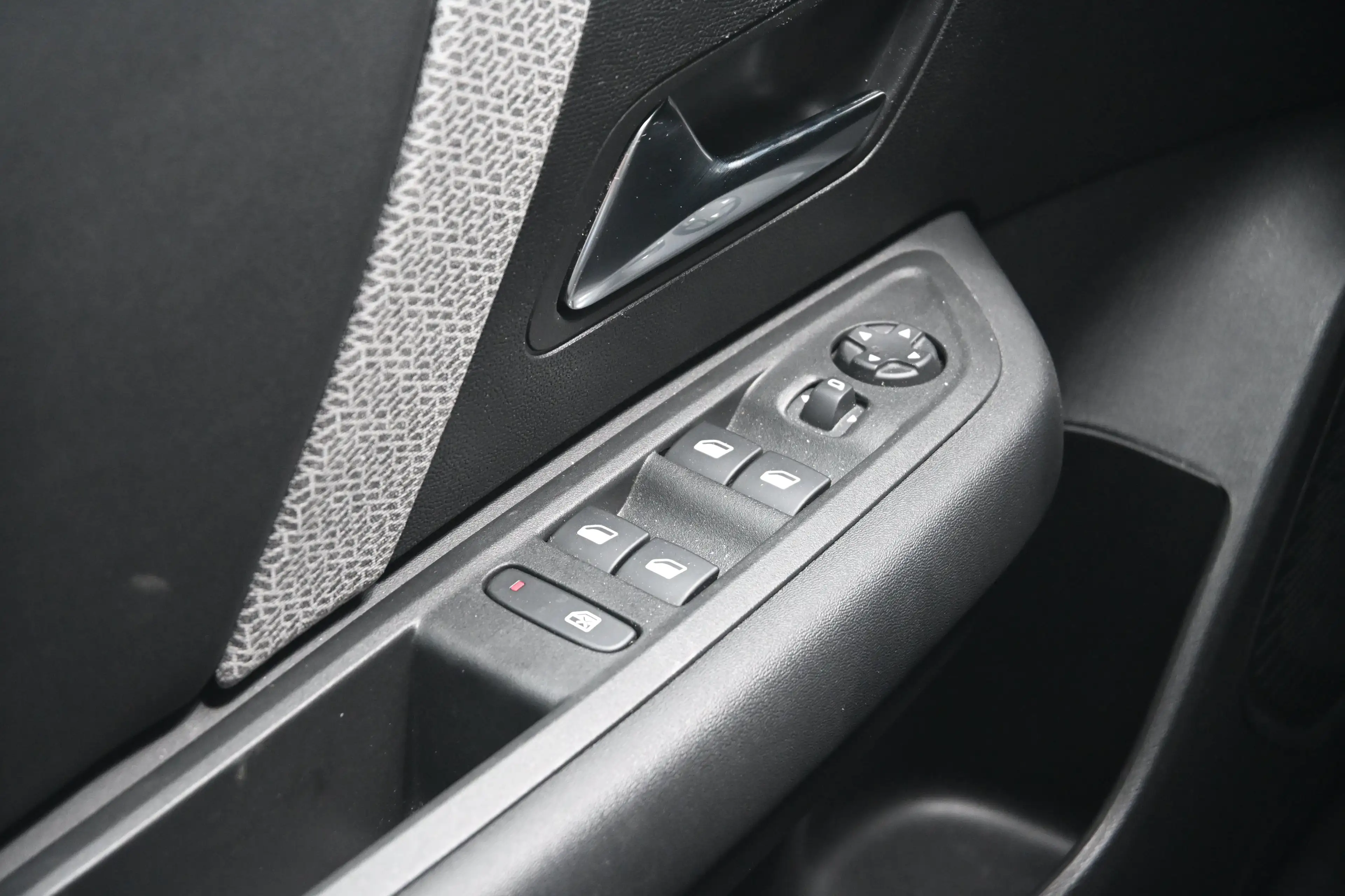 Citroen E-C4 Electric You 50 kWh 3 Fase | Navigatie by App | Achteruitri — photo 15