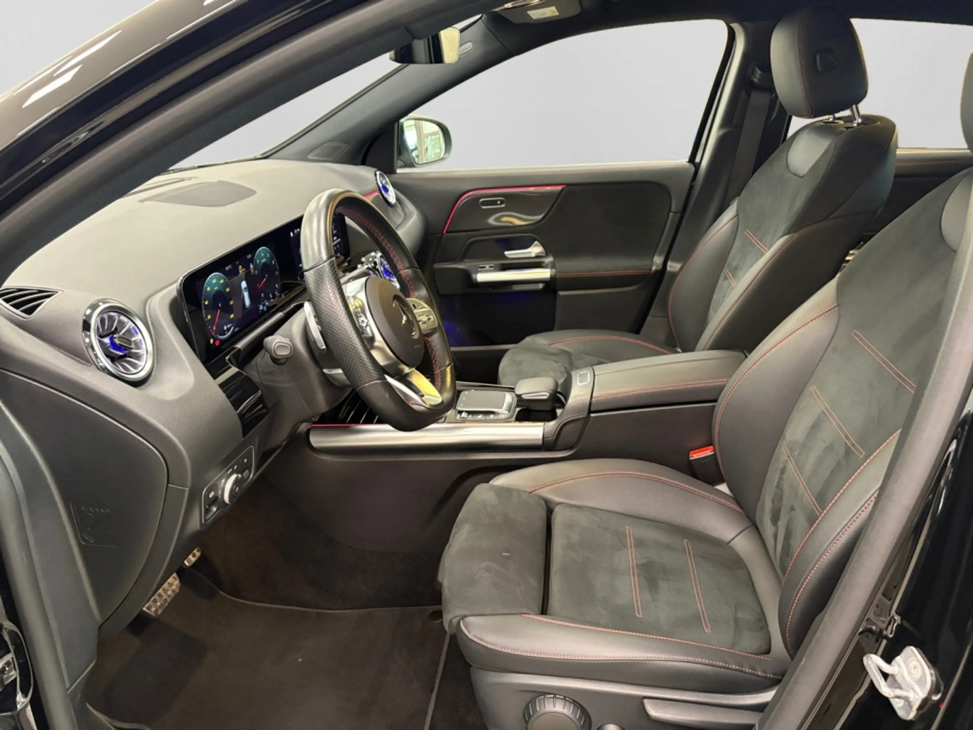 Mercedes-Benz GLA 200 AMG|KAM|TOTW|EASYP|LED|CarPlay|TOUCH|SHZ — photo 10