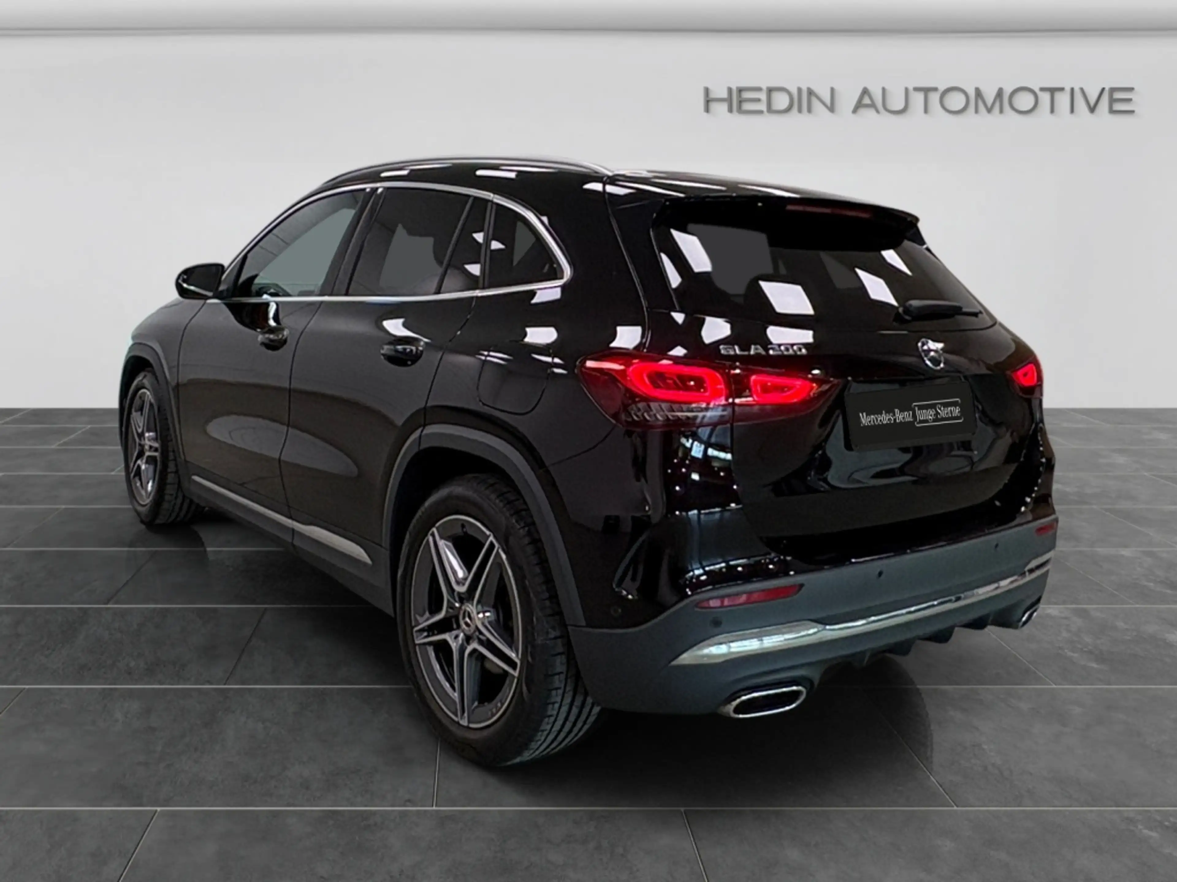 Mercedes-Benz GLA 200 AMG|KAM|TOTW|EASYP|LED|CarPlay|TOUCH|SHZ — photo 4