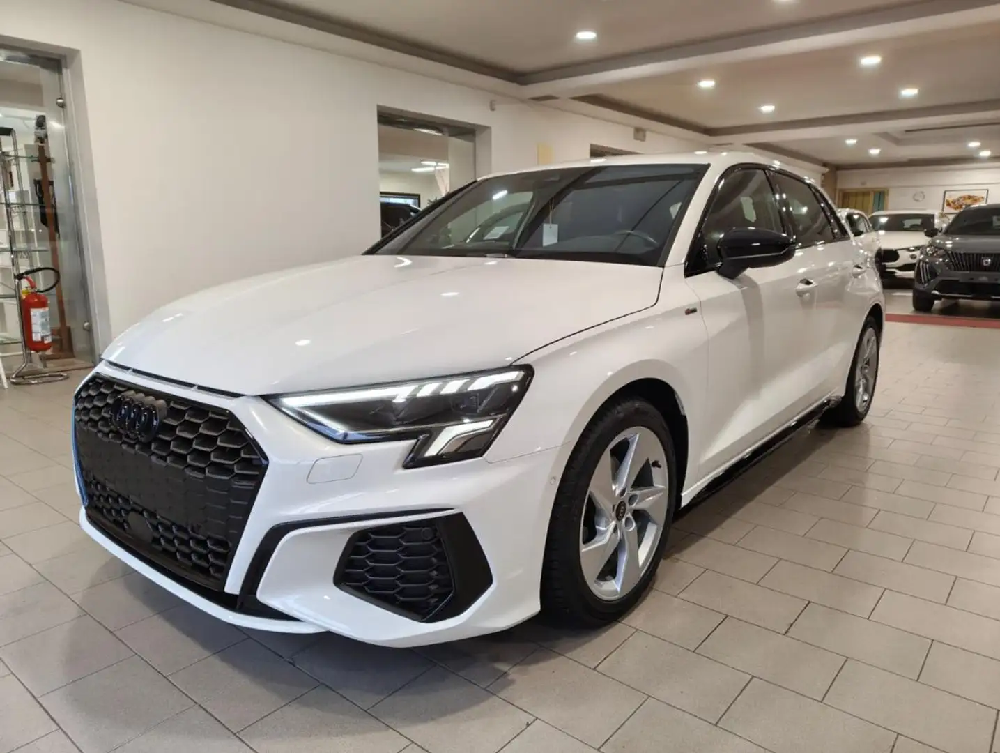 Audi A3 SPB 30 TFSI S line edition Blanc - 1