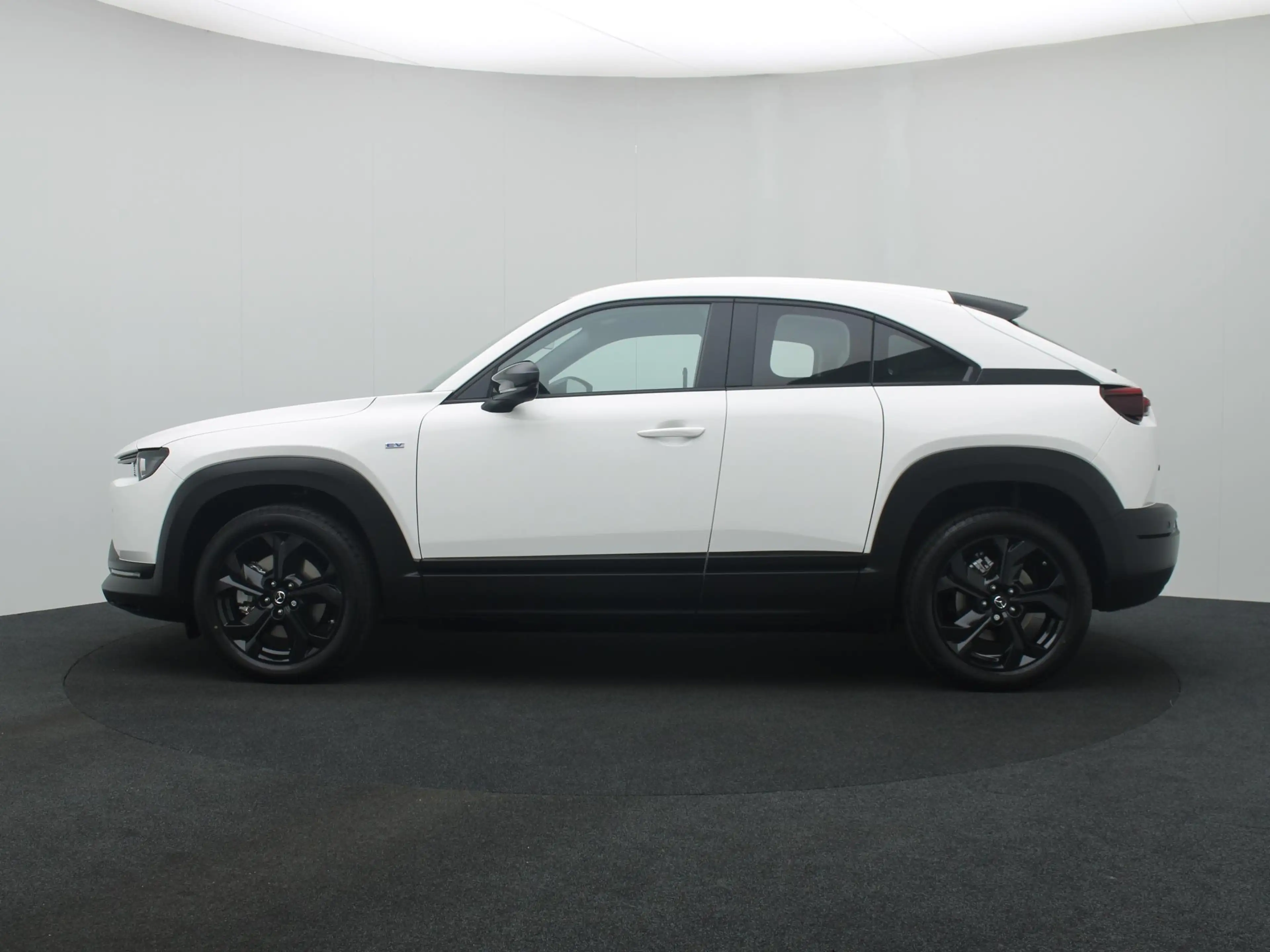 Mazda MX-30 e-SkyActiv EV Exclusive-line : dealer onderhouden — photo 2
