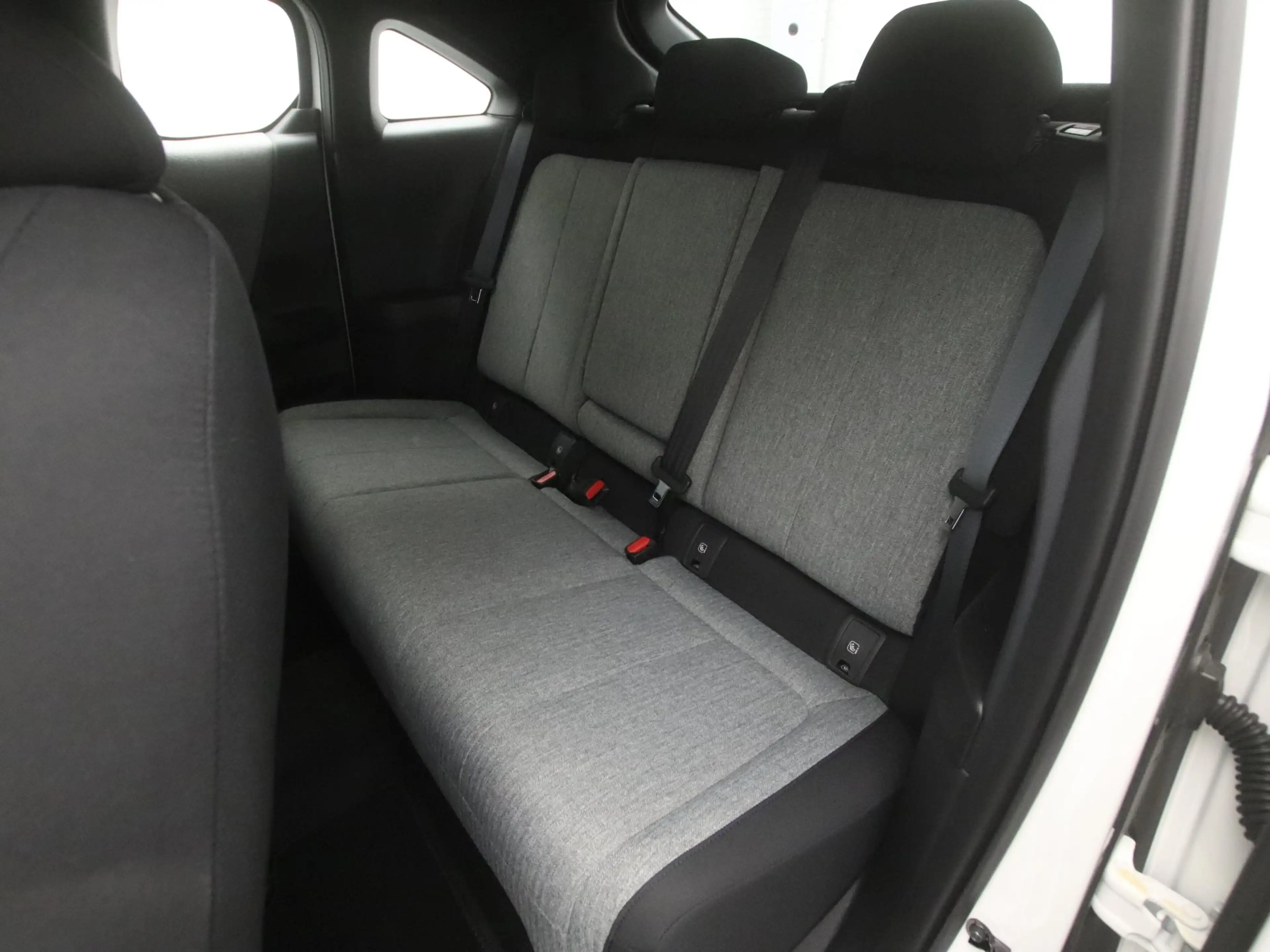 Mazda MX-30 e-SkyActiv EV Exclusive-line : dealer onderhouden — photo 13
