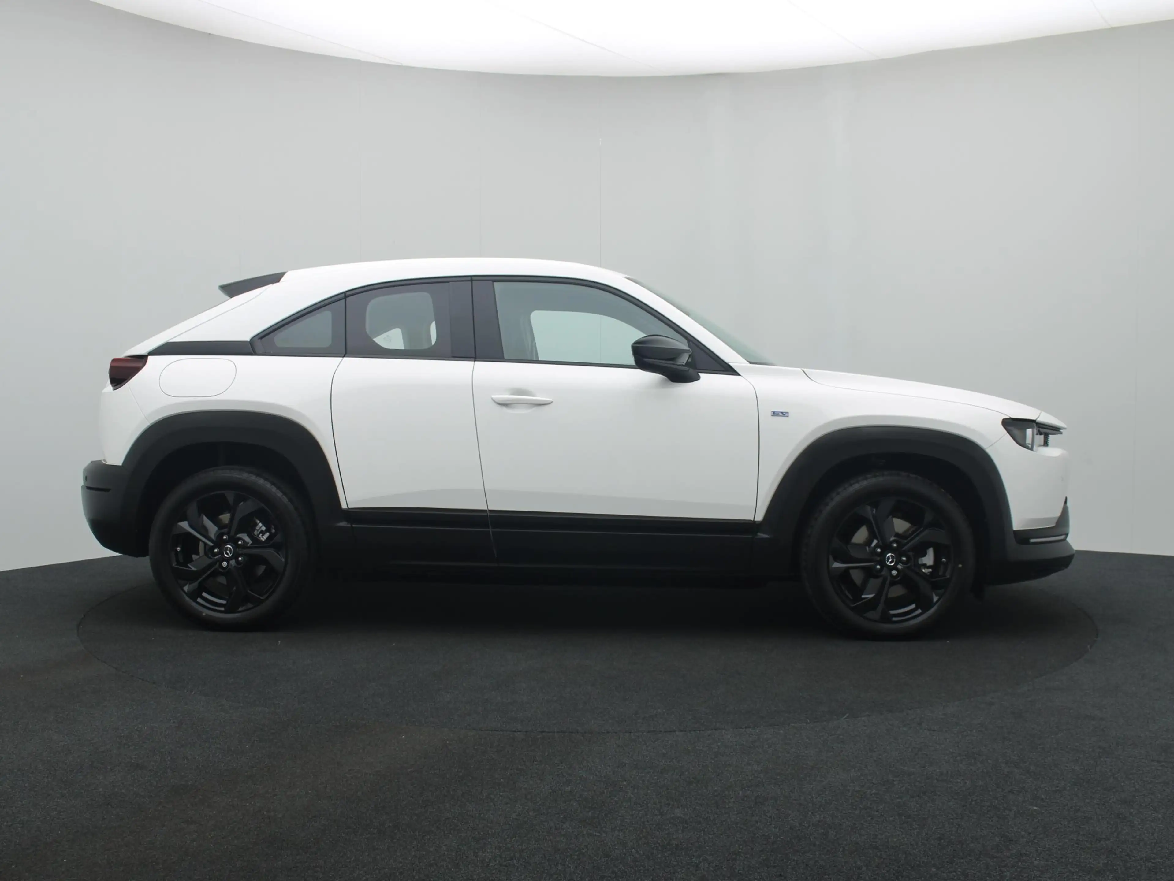 Mazda MX-30 e-SkyActiv EV Exclusive-line : dealer onderhouden — photo 6