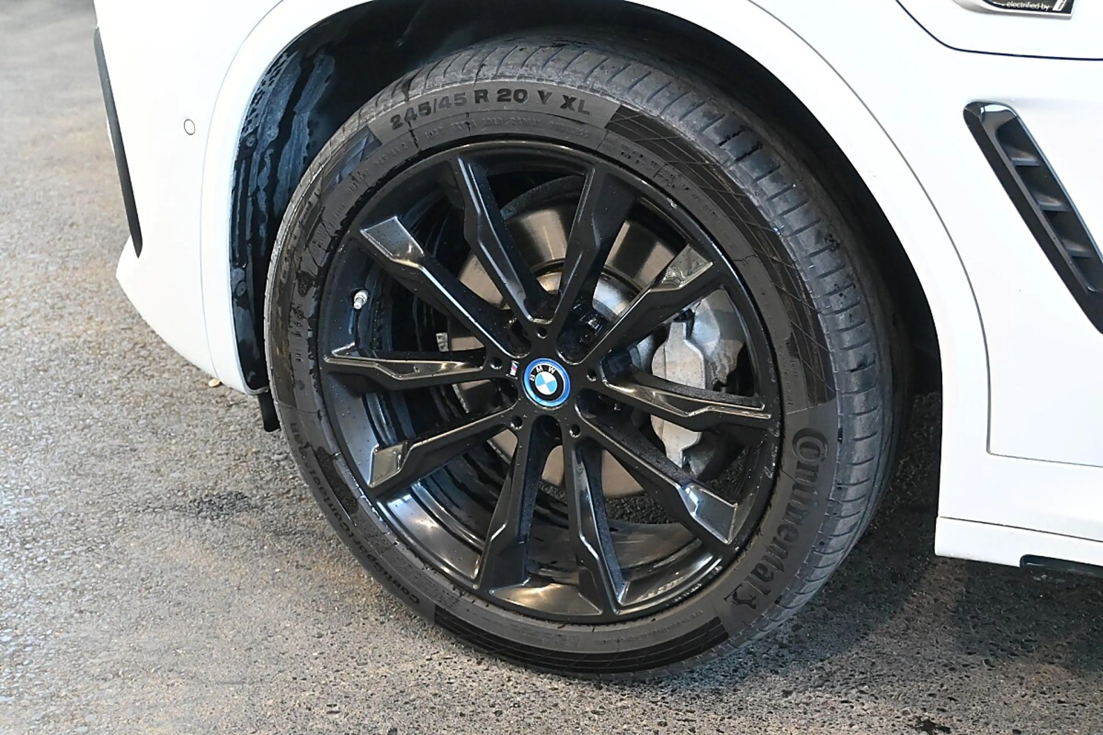 BMW X3 xDrive 30e Msport; AHK, Head-UP, Sitzbelüftung — photo 4