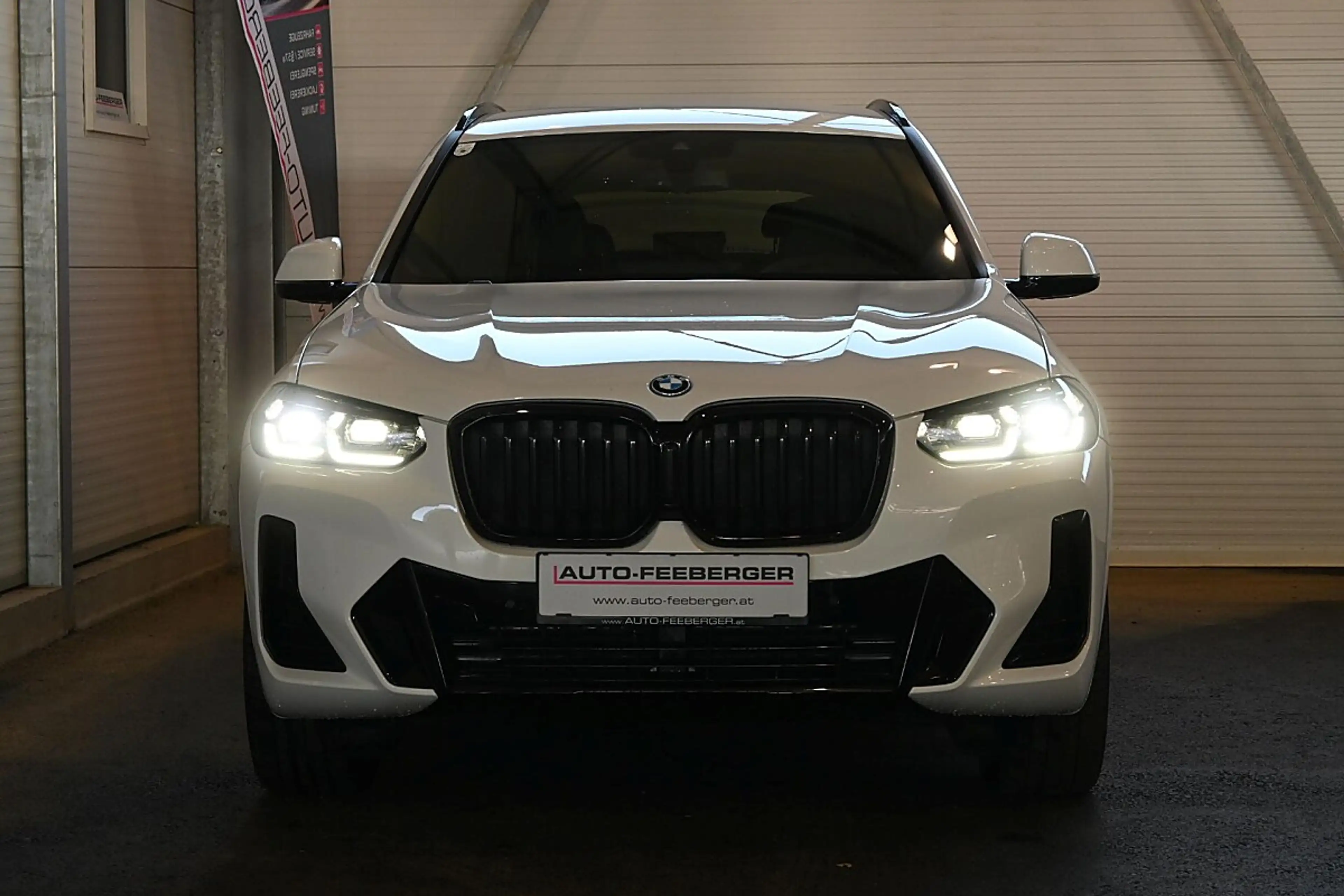 BMW X3 xDrive 30e Msport; AHK, Head-UP, Sitzbelüftung — photo 2