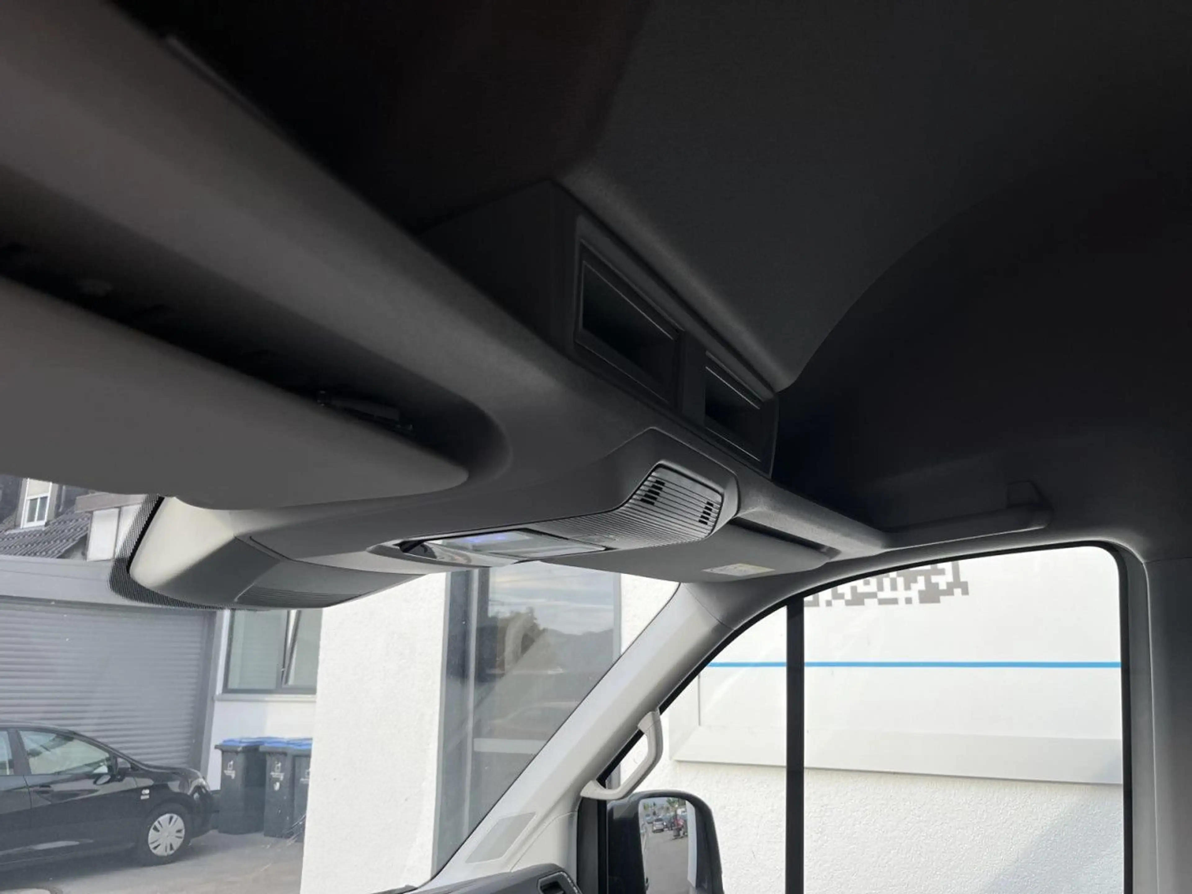 Volkswagen Crafter 35 Kasten 2,0 TDI Kamera PDC Climatic App — photo 12