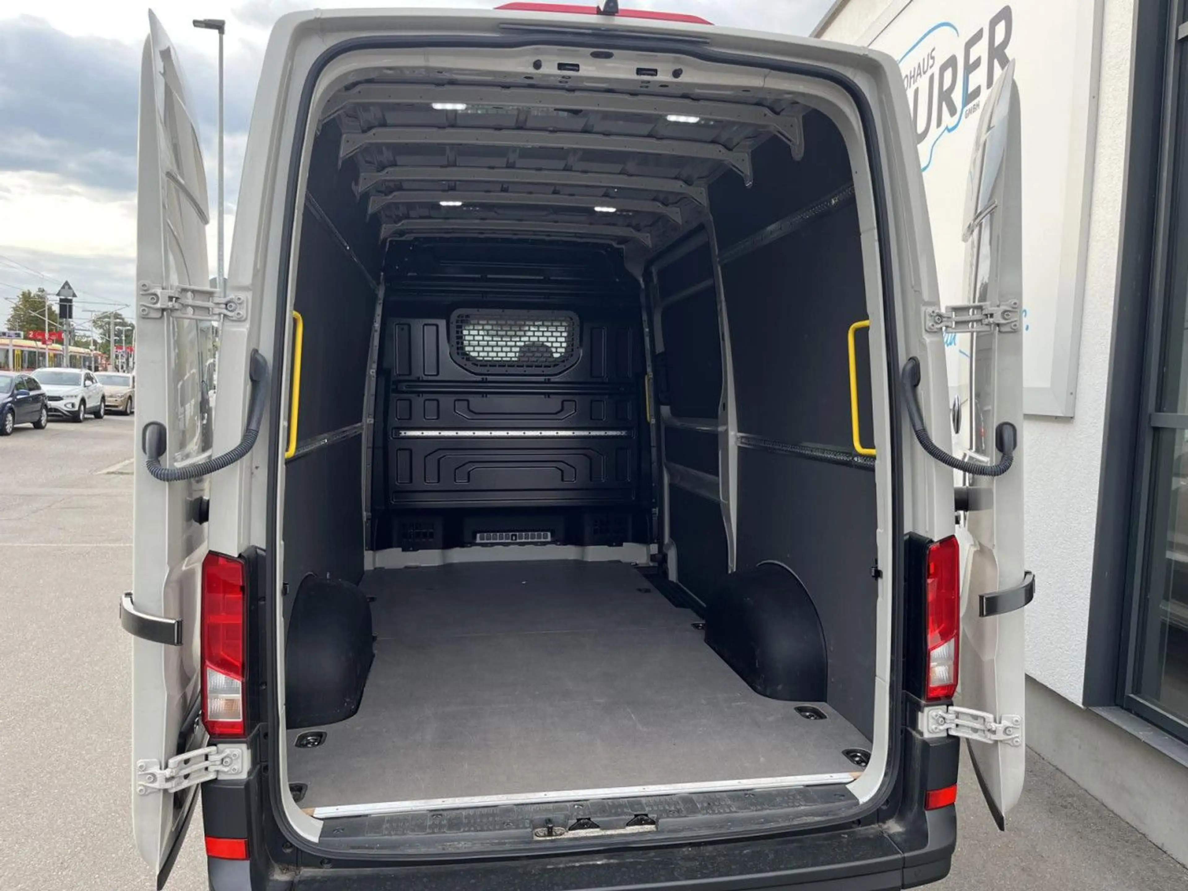 Volkswagen Crafter 35 Kasten 2,0 TDI Kamera PDC Climatic App — photo 14