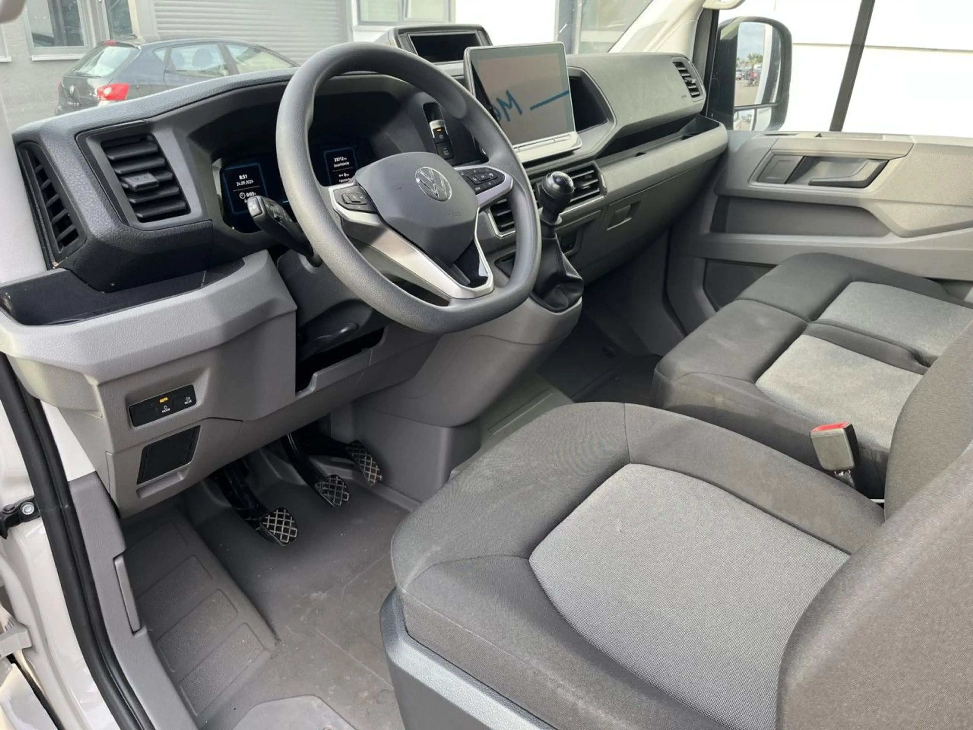 Volkswagen Crafter 35 Kasten 2,0 TDI Kamera PDC Climatic App — photo 8