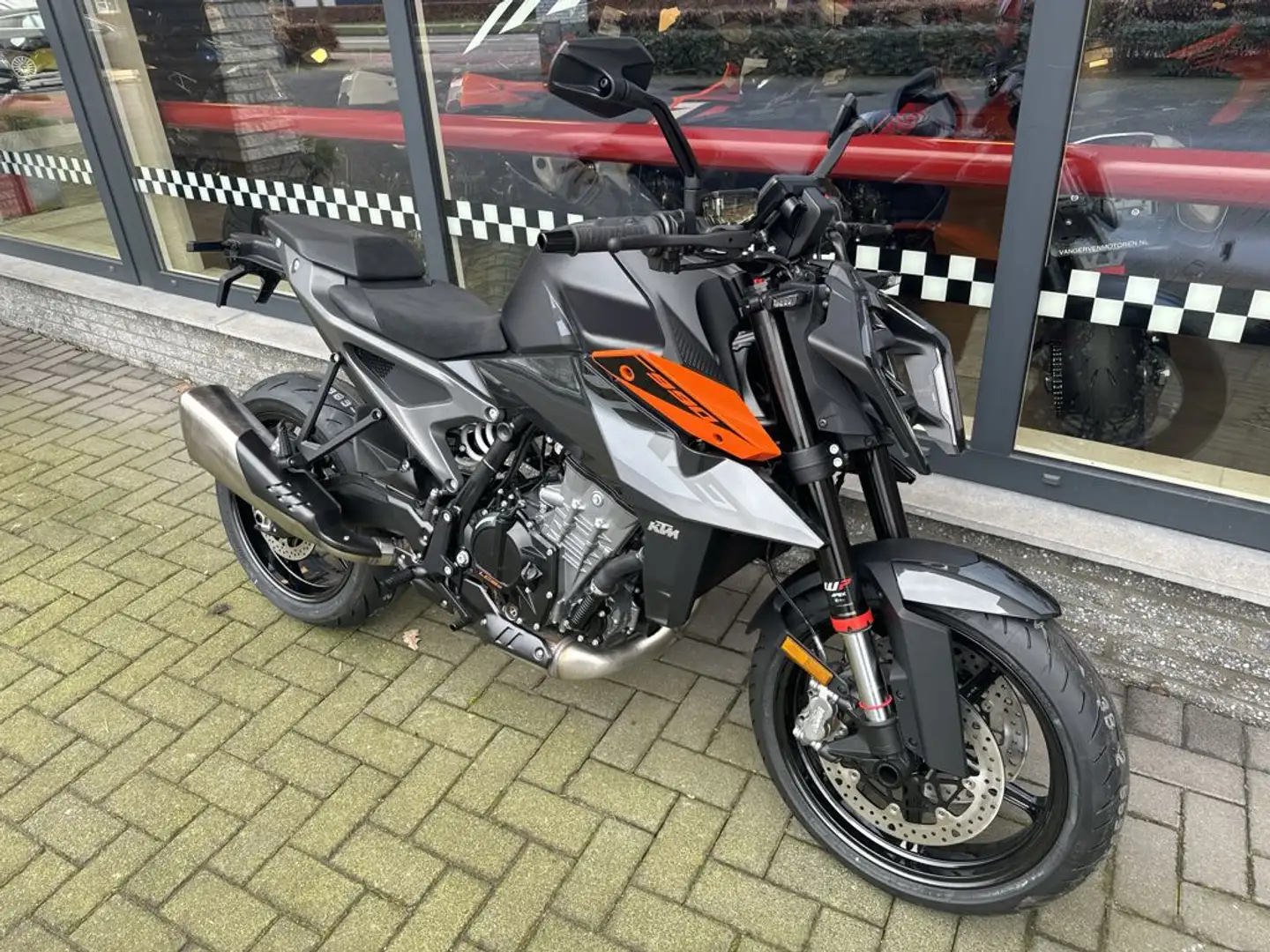KTM 990 Duke - 2