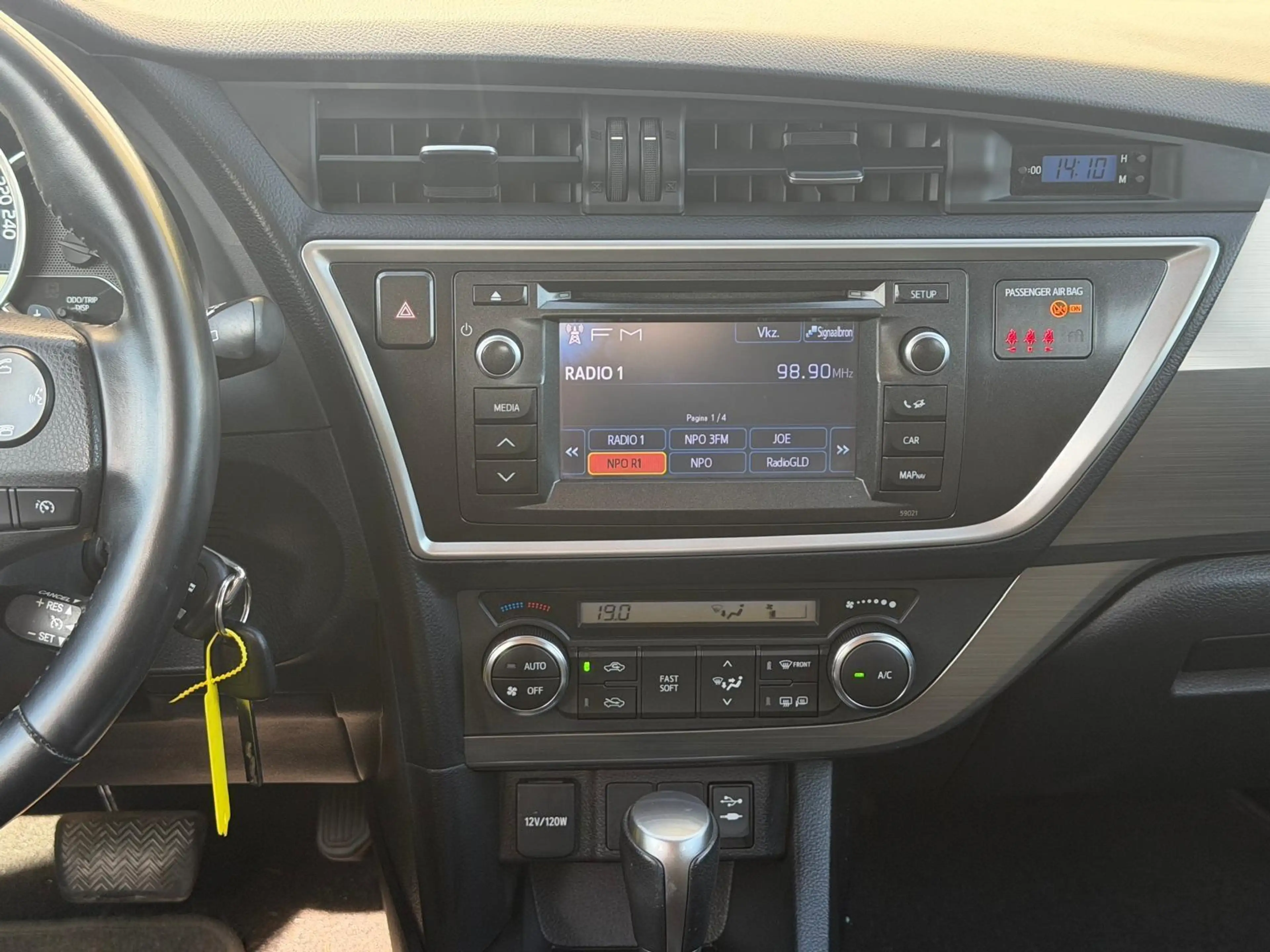 Toyota Auris 1.6 Aspiration/AIRCO/TREKH/CAMERA/CRUISE/APK/NAP — photo 15