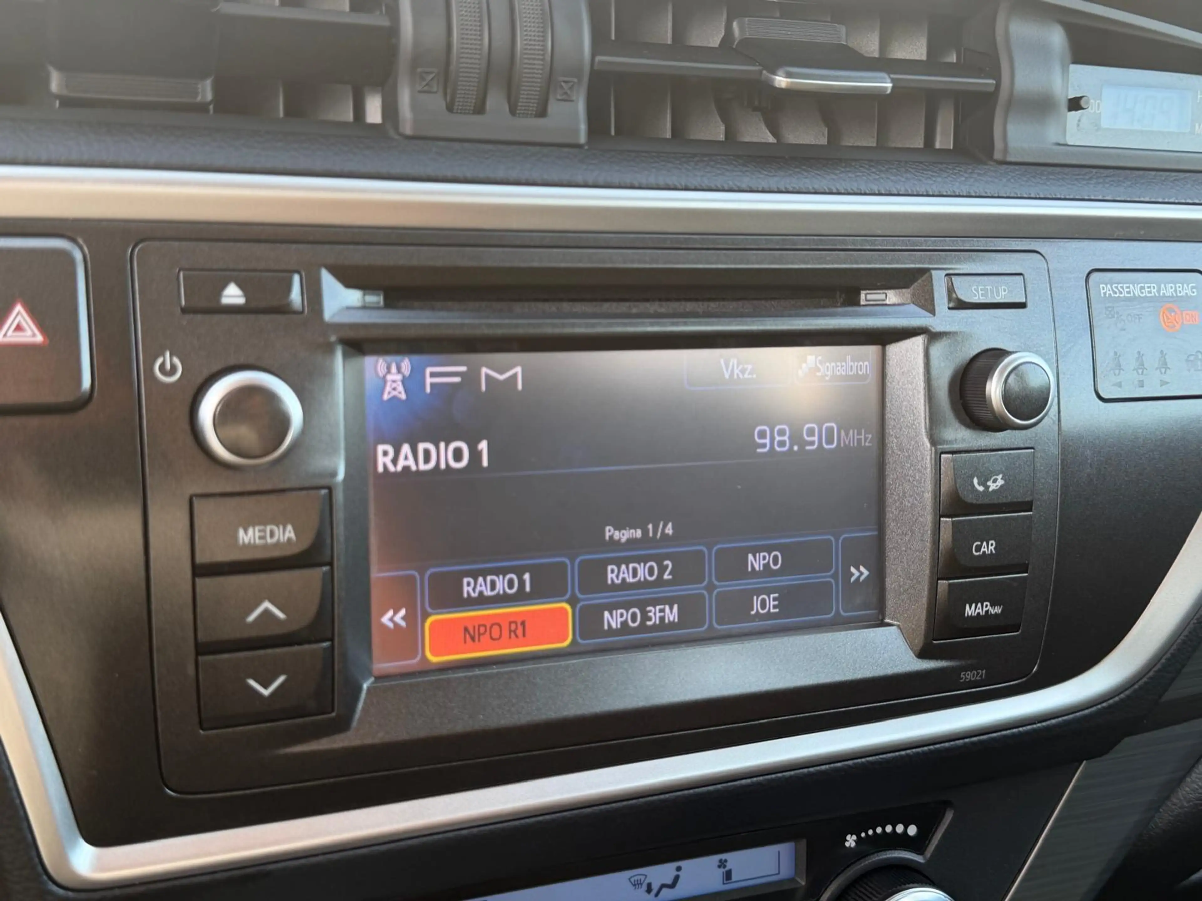 Toyota Auris 1.6 Aspiration/AIRCO/TREKH/CAMERA/CRUISE/APK/NAP — photo 16
