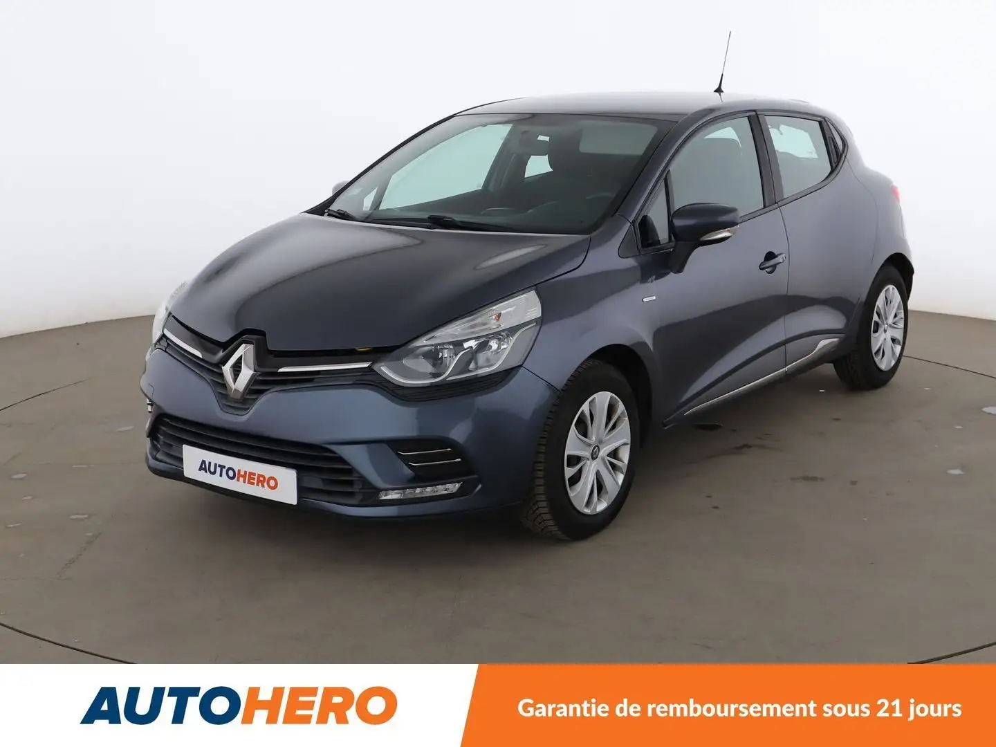 Renault Clio 1.2 Trend Gris - 1