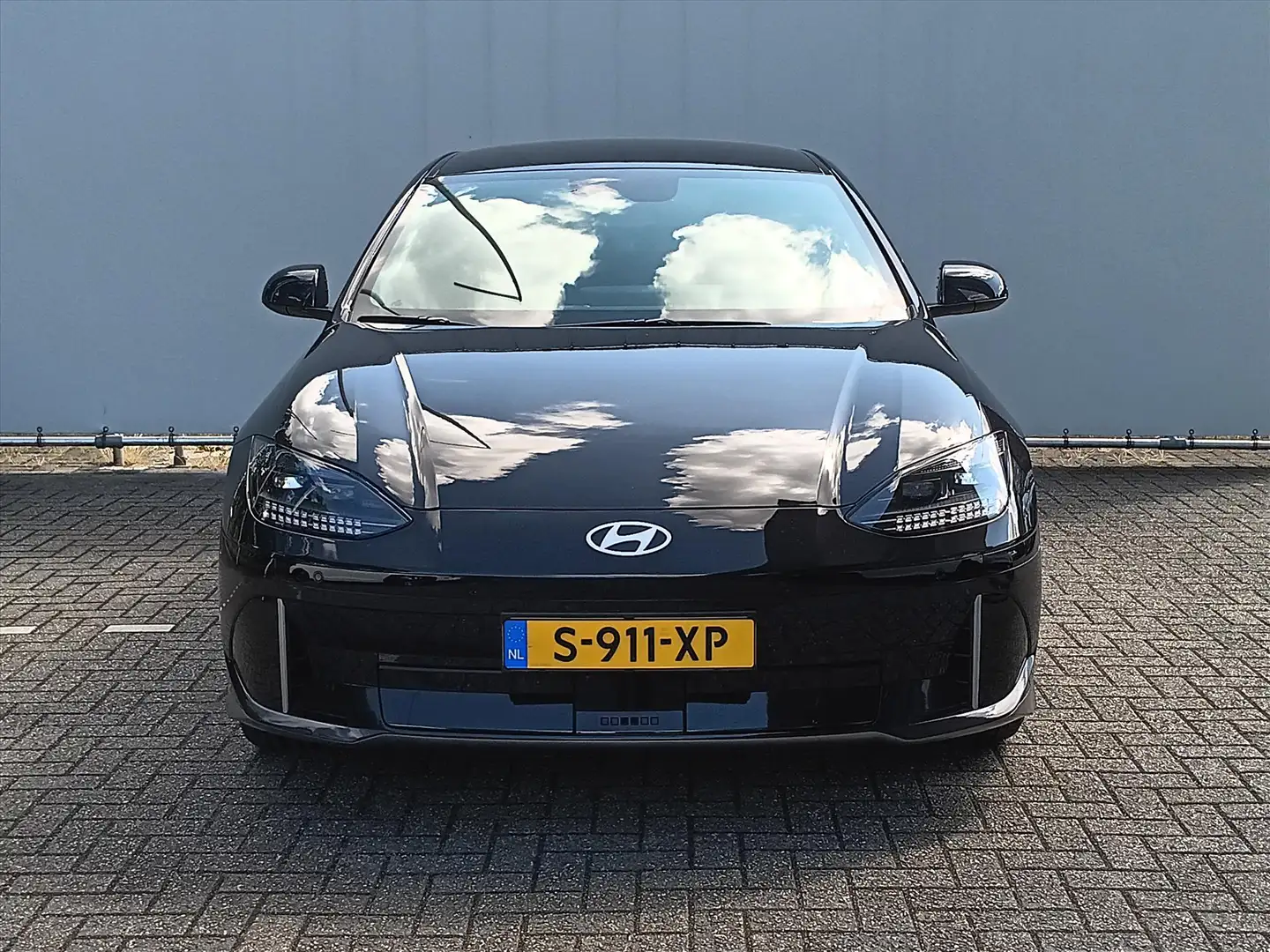 Hyundai IONIQ 6 77,4 kWh 229pk RWD Connect Blauw - 2