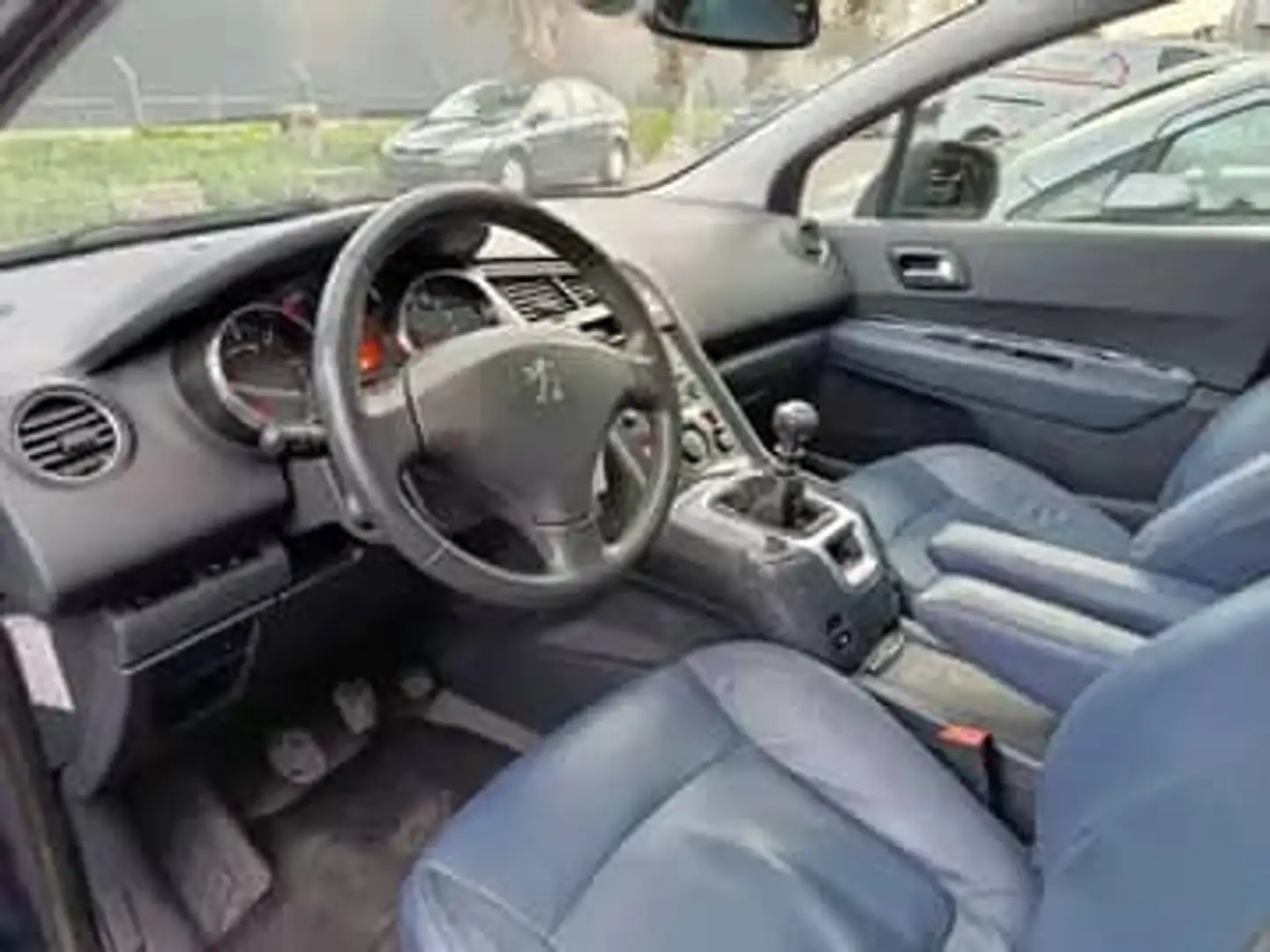 Peugeot 5008 5008 1.6 HDi 110ch FAP BVM6 Confort Pack 5pl - 2