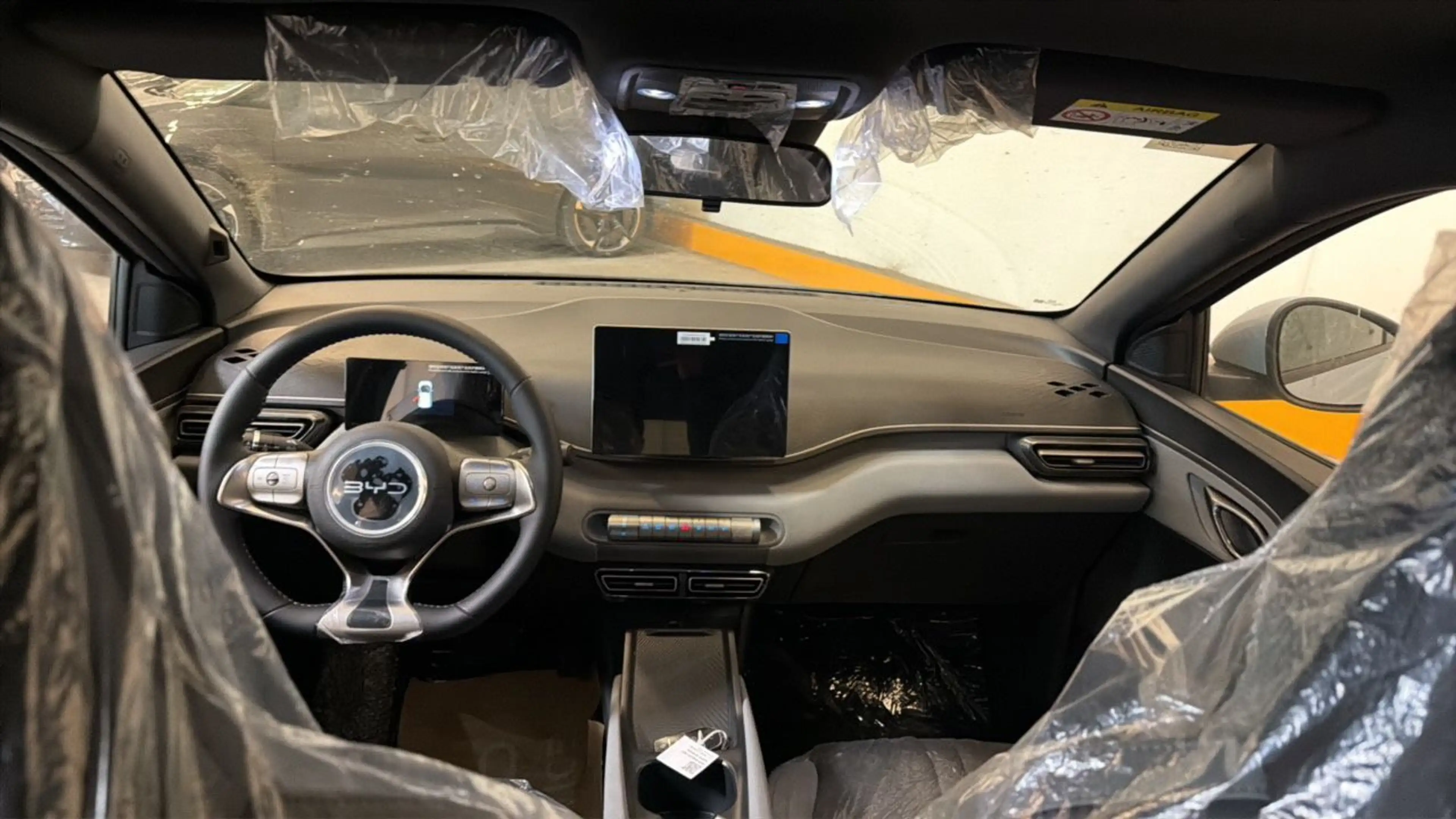 BYD Dolphin Surf Boost 43.2kWh LED*Leder*RFK*NAVI*ASSIST*PDC — photo 10