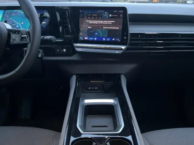Renault Austral view 12