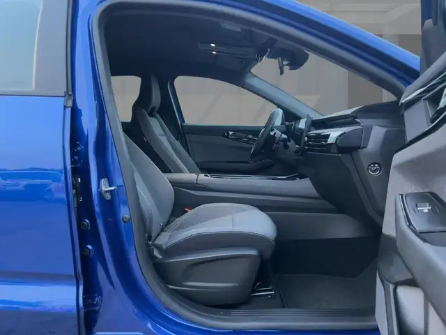 Renault Austral view 8
