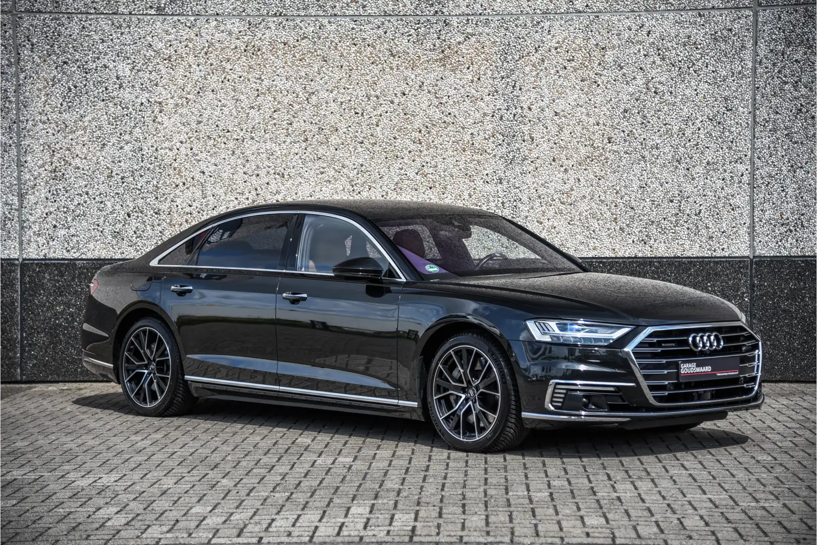 Audi A8 60 TFSI e quattro Lang Pro Line Plus Grijs - 1
