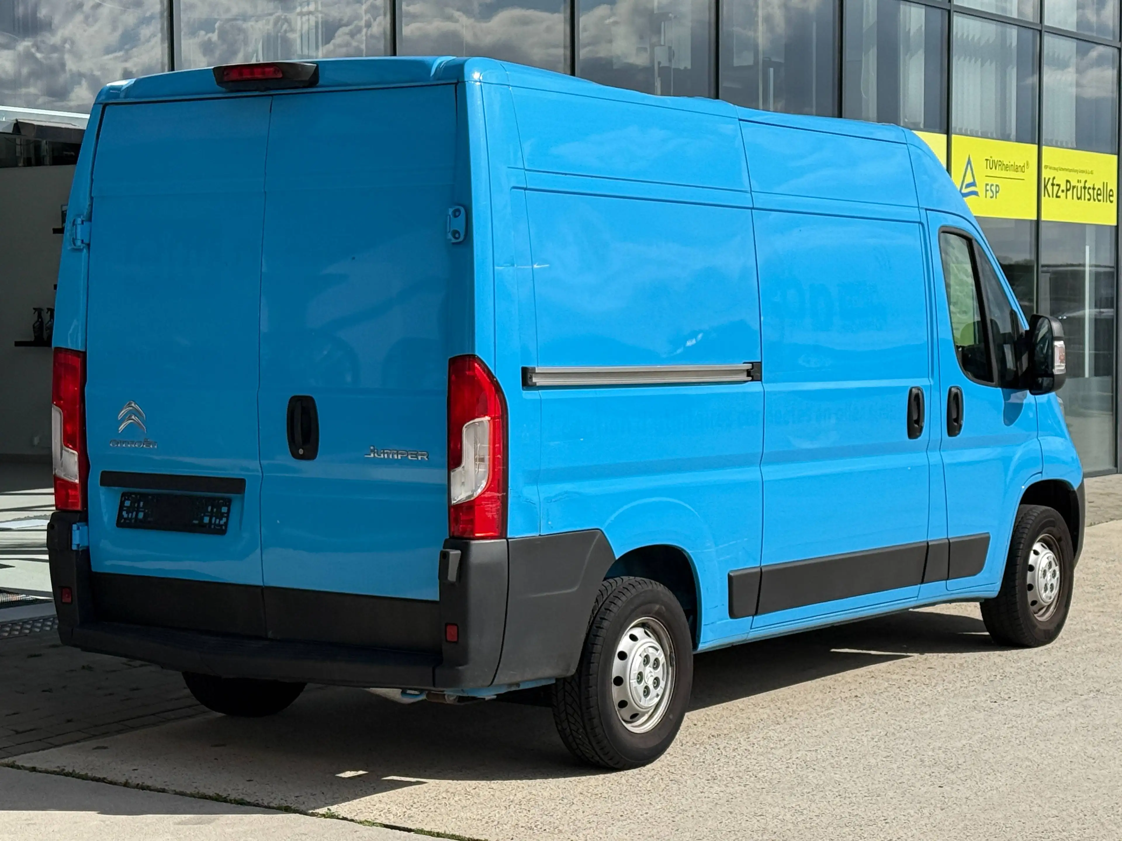 Citroen Jumper 33 L2H2 Club BlueHDi 120 Start — photo 2