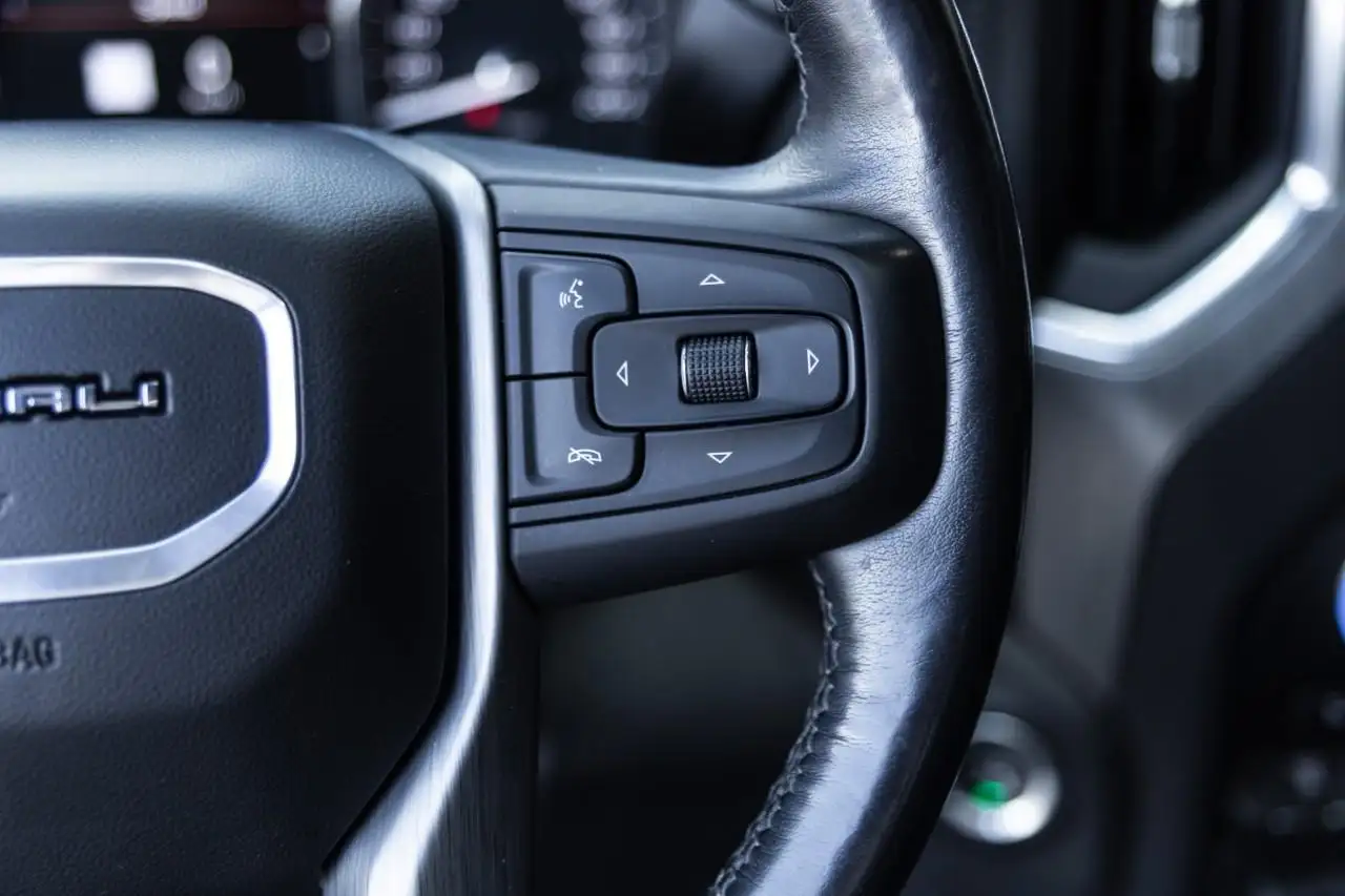 GMC Sierra 3500HD снимка GMC Sierra 3500HD