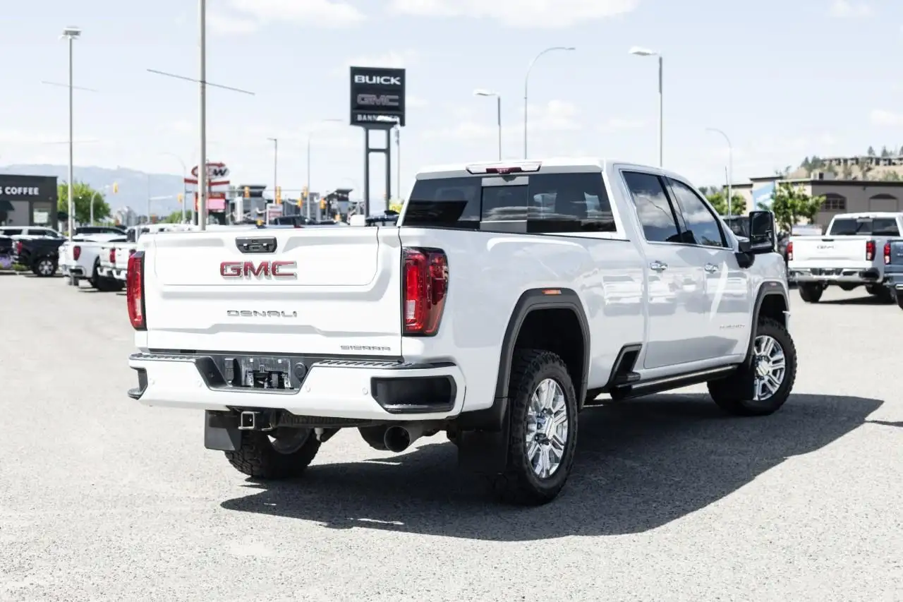 GMC Sierra 3500HD снимка GMC Sierra 3500HD