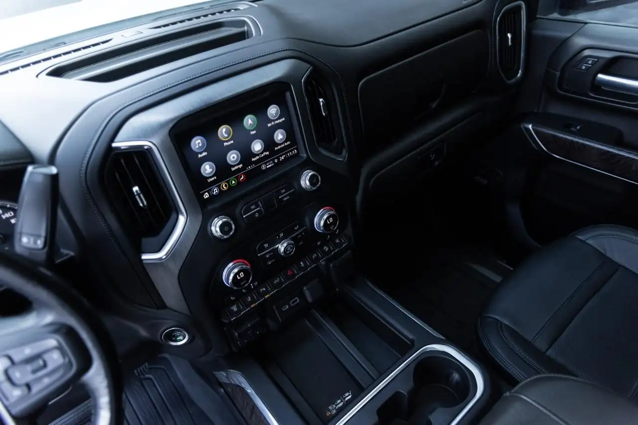 GMC Sierra 3500HD снимка GMC Sierra 3500HD