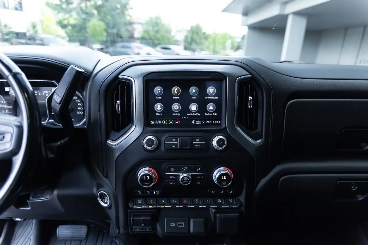 GMC Sierra 3500HD снимка GMC Sierra 3500HD