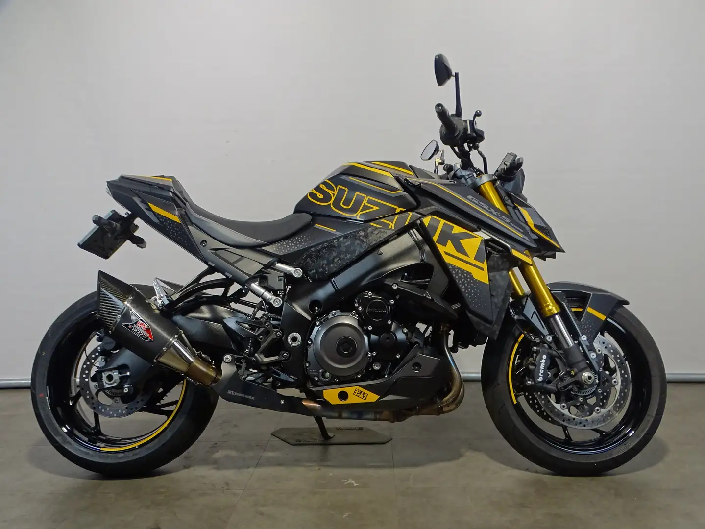 Suzuki GSX-S 1000 A Schwarz - 1