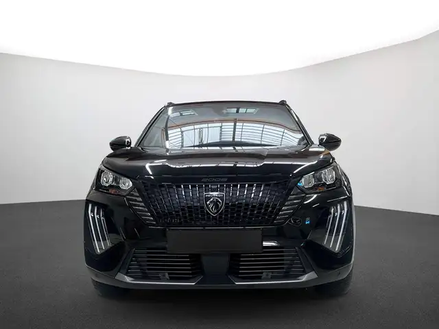 Peugeot 2008 view 2