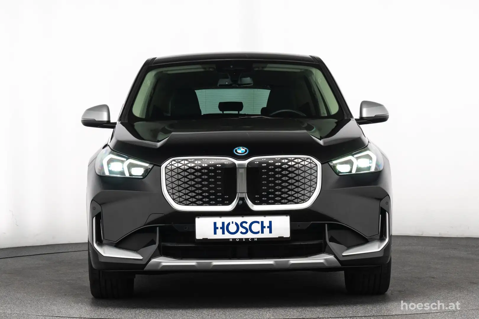 BMW iX1 xDrive30 xLine LEDER PREMIUMPAKET -42% Schwarz - 2