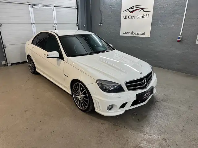 Mercedes-Benz C 63 AMG "Performance"