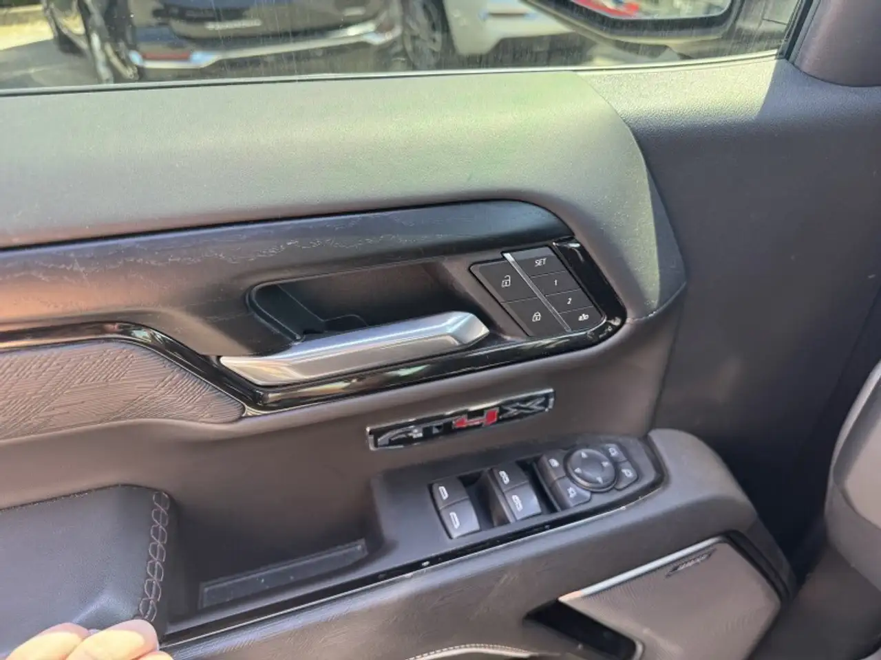 GMC Sierra 1500 photo GMC Sierra 1500