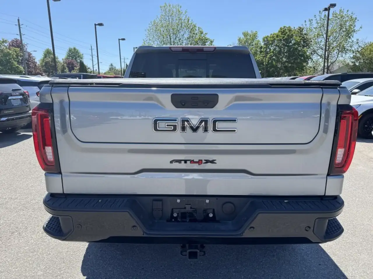 GMC Sierra 1500 photo GMC Sierra 1500