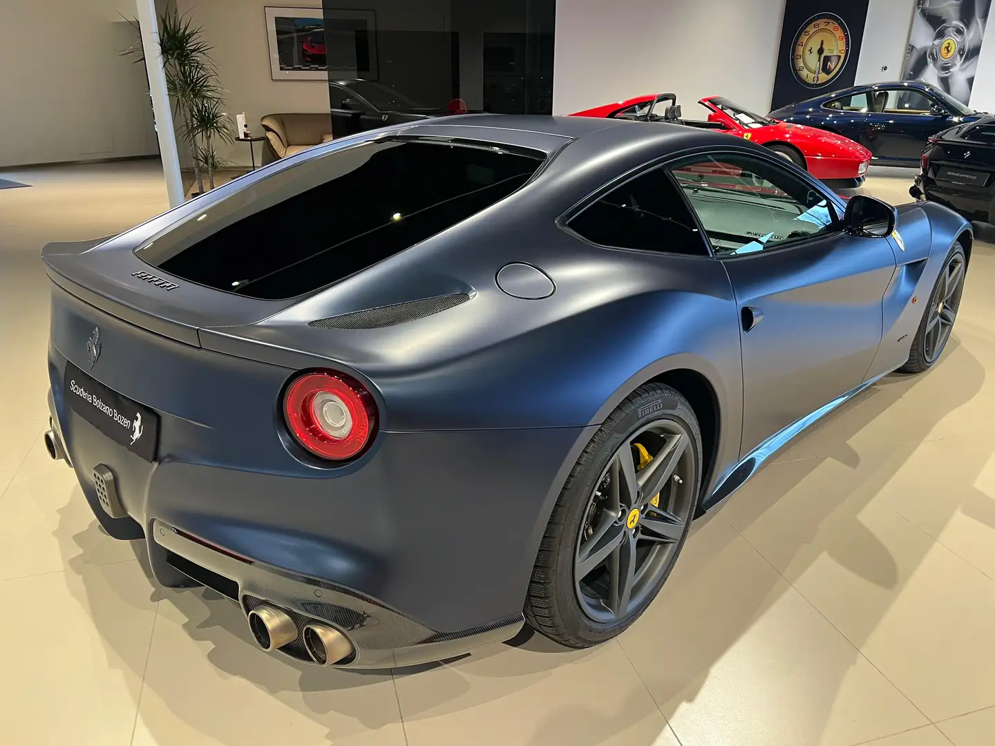 Ferrari F12 F12 Berlinetta Berlinetta 6.3 dct Schwarz - 2