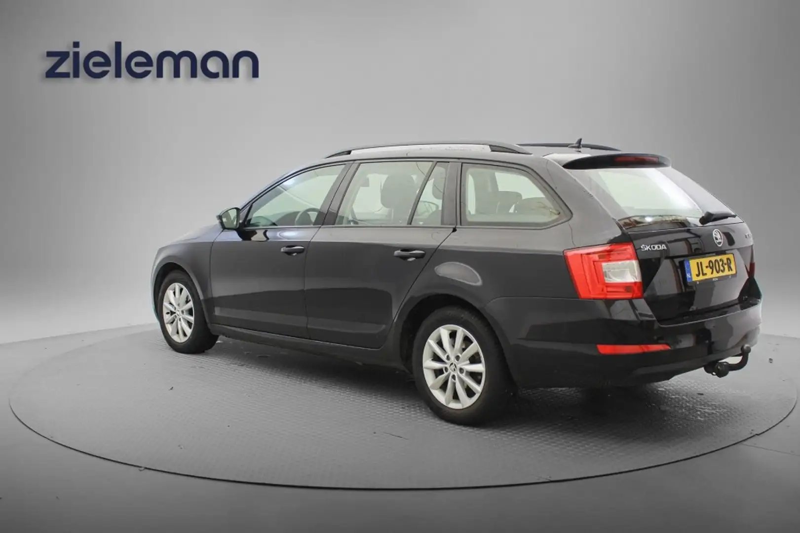 Skoda Octavia 1.6 TDI Combi Amb. Bns Automaat - Carplay, Navi, C Nero - 2