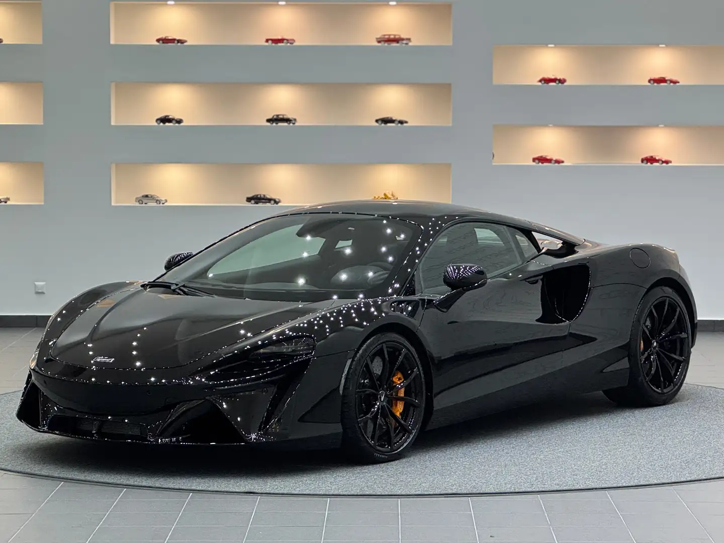 McLaren Artura * Black-Pack * Ö-Auto* Leasingfähig * Noir - 1