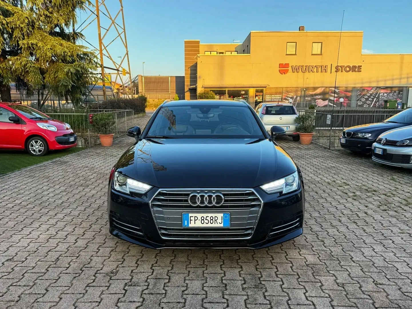 Audi A4 A4 2.0 TDI 150 CV ultra S tronic Nero - 2