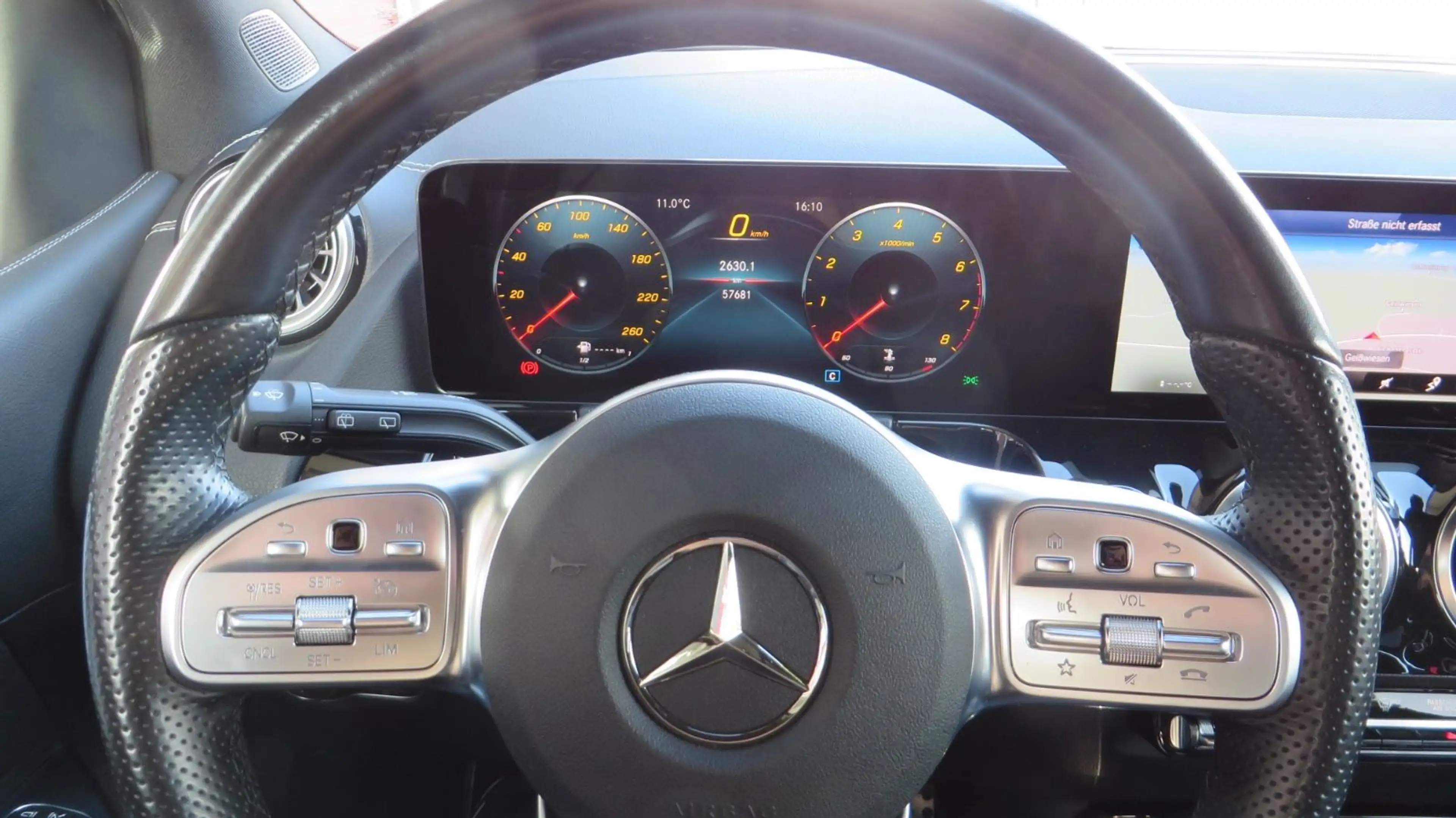 Mercedes-Benz B 200 Edition AHK Rückfahrkamera  AMG — photo 18